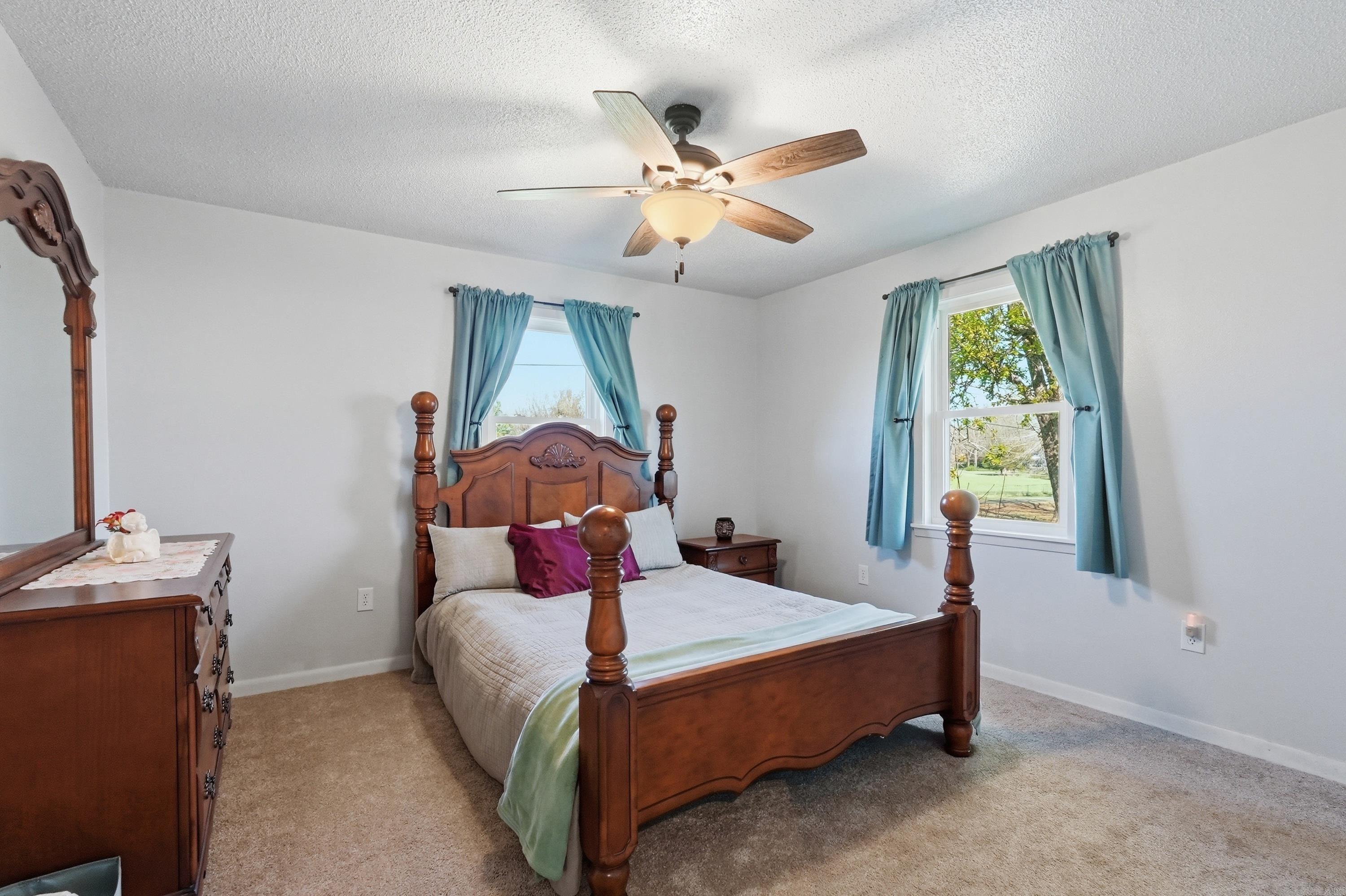 279 River Drive Est Property Photo 28