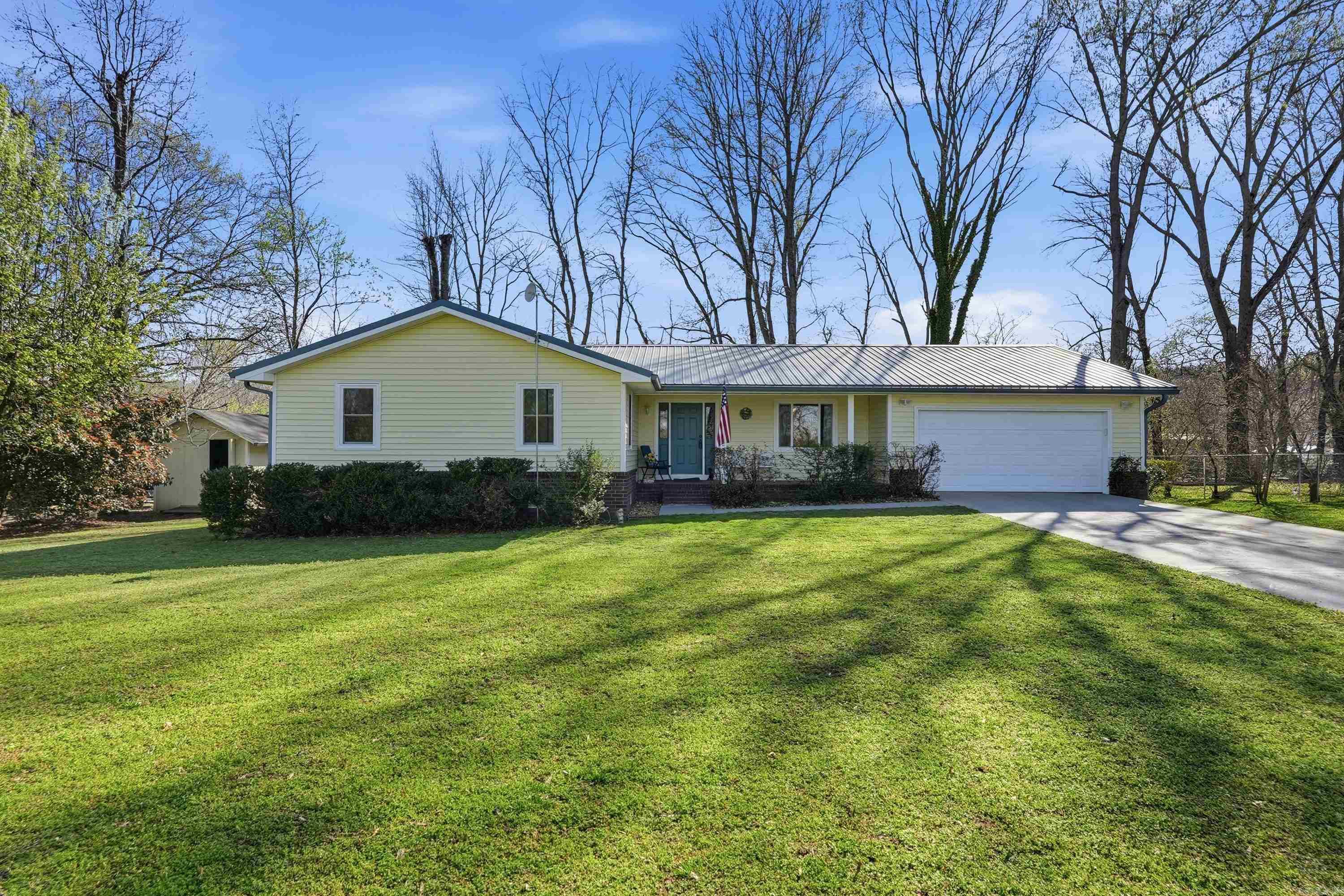 279 River Drive Est Property Photo 37