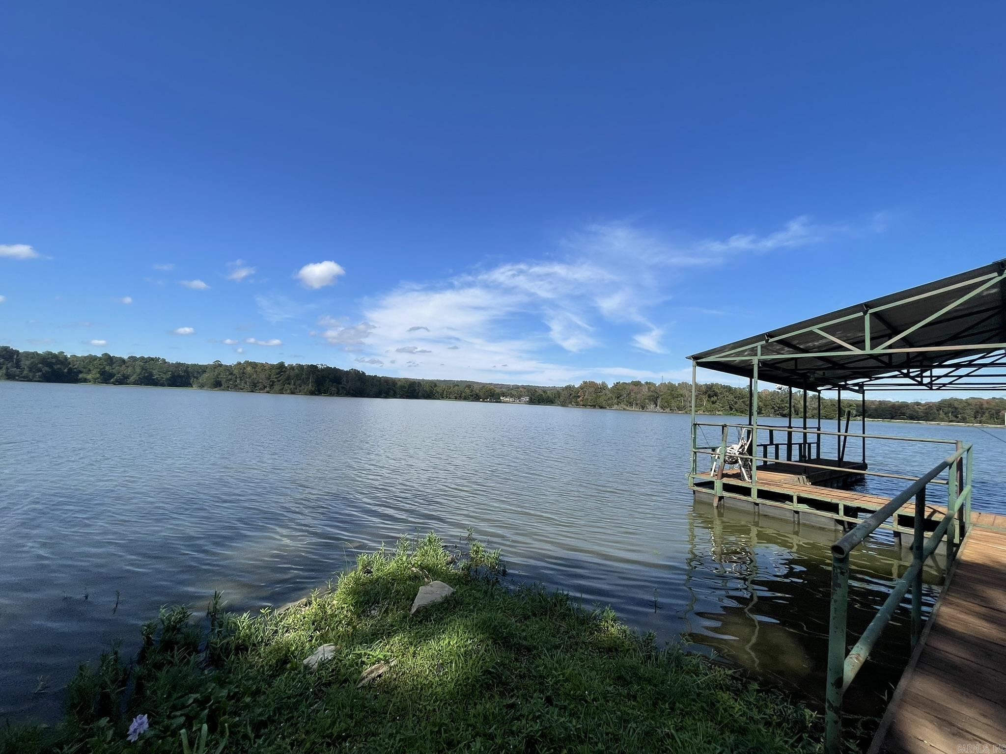 350 Round Mountain Lane Property Photo 1