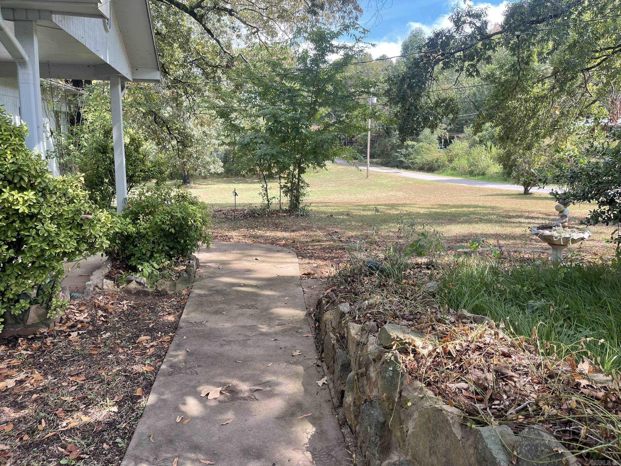 350 Round Mountain Lane Property Photo 24