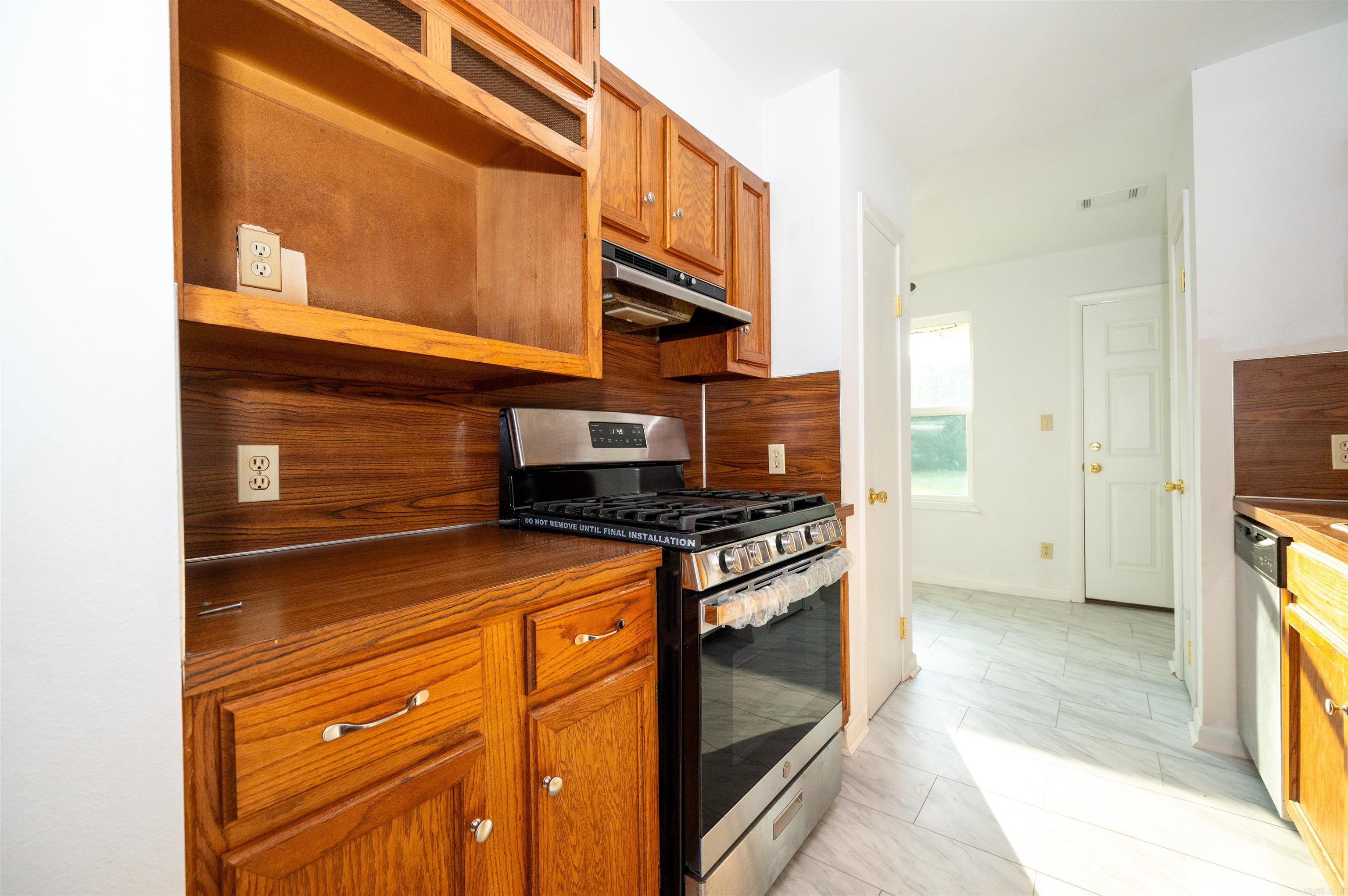 10211 Highway 190 Highway Property Photo 15