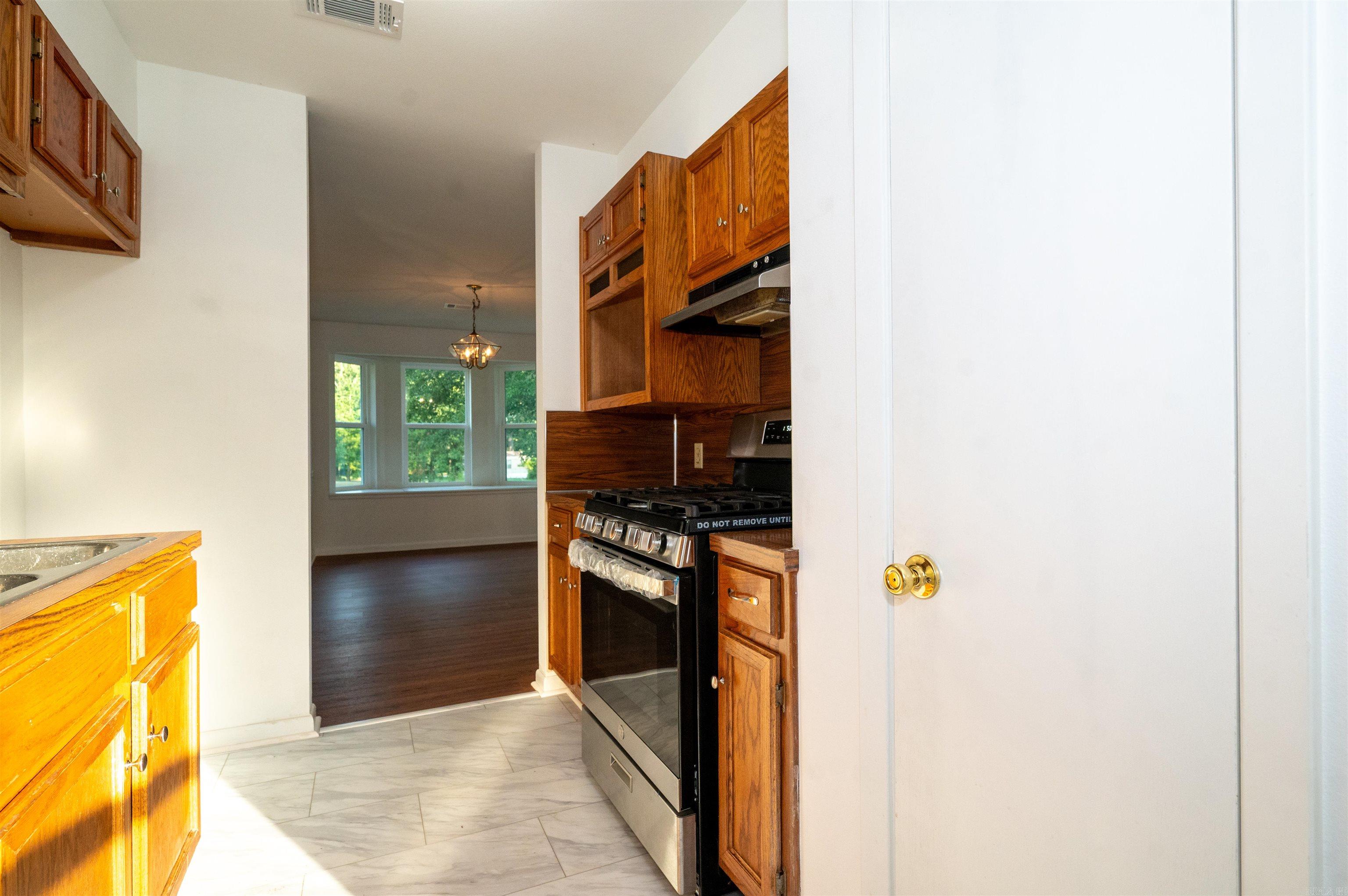 10211 Highway 190 Highway Property Photo 17