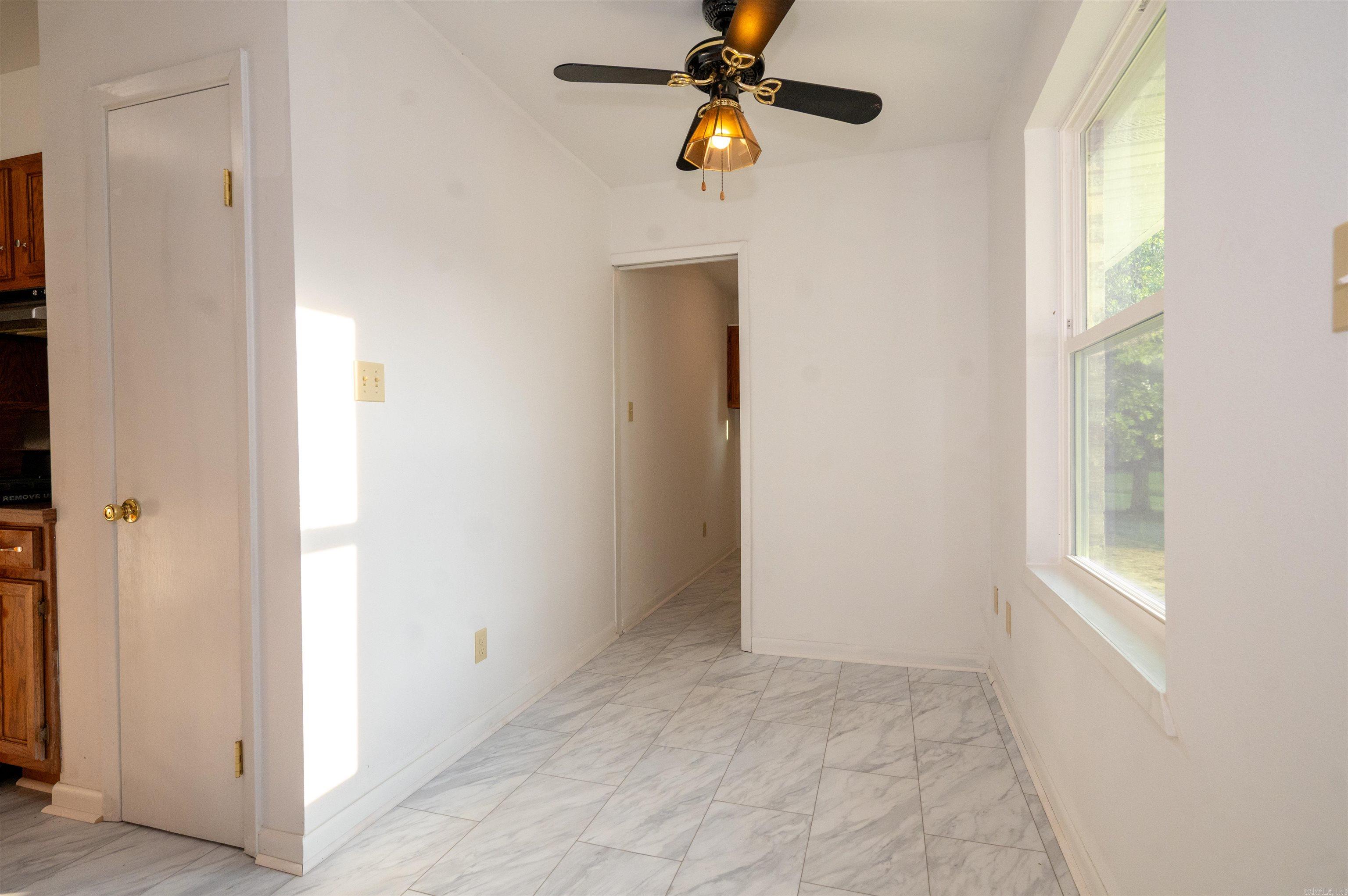10211 Highway 190 Highway Property Photo 20