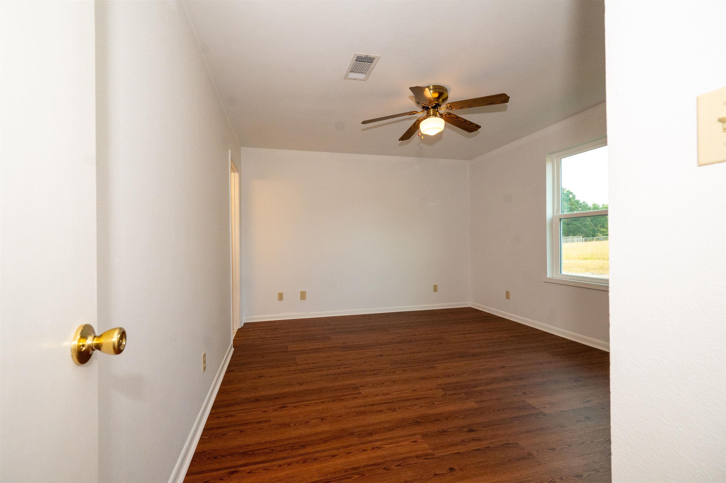 10211 Highway 190 Highway Property Photo 22