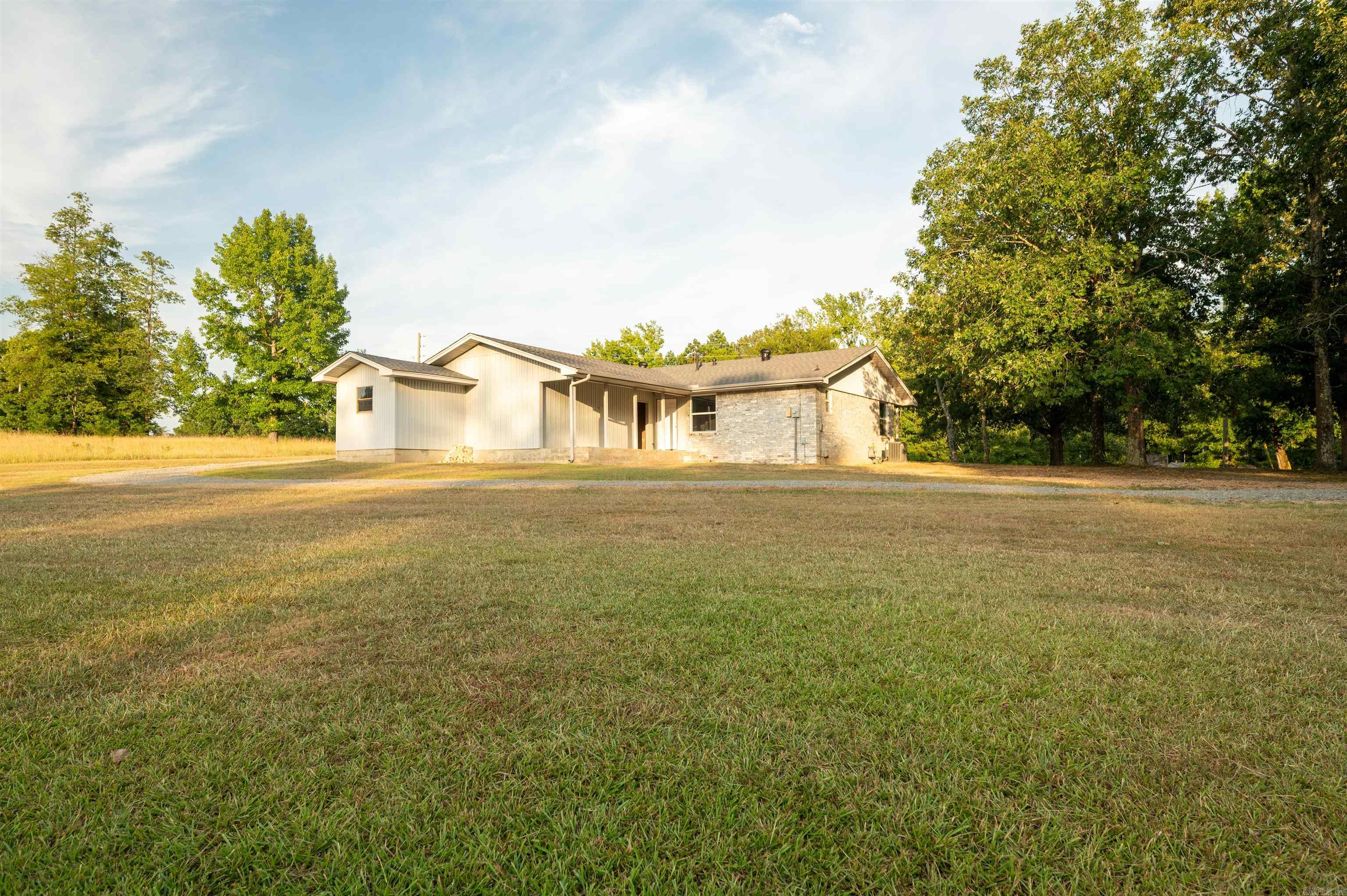 10211 Highway 190 Highway Property Photo 45
