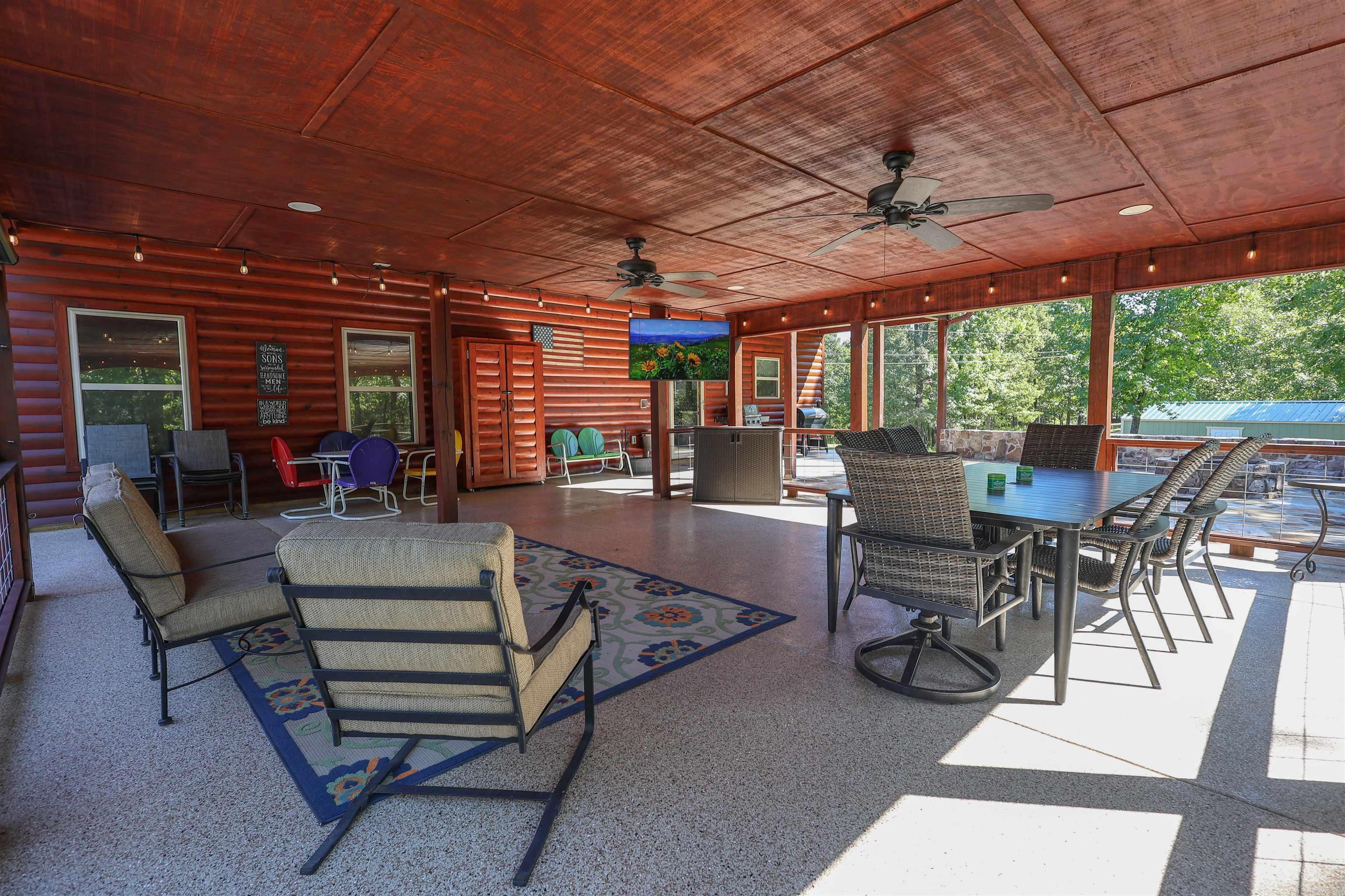 24 Riverchase Drive Property Photo 32