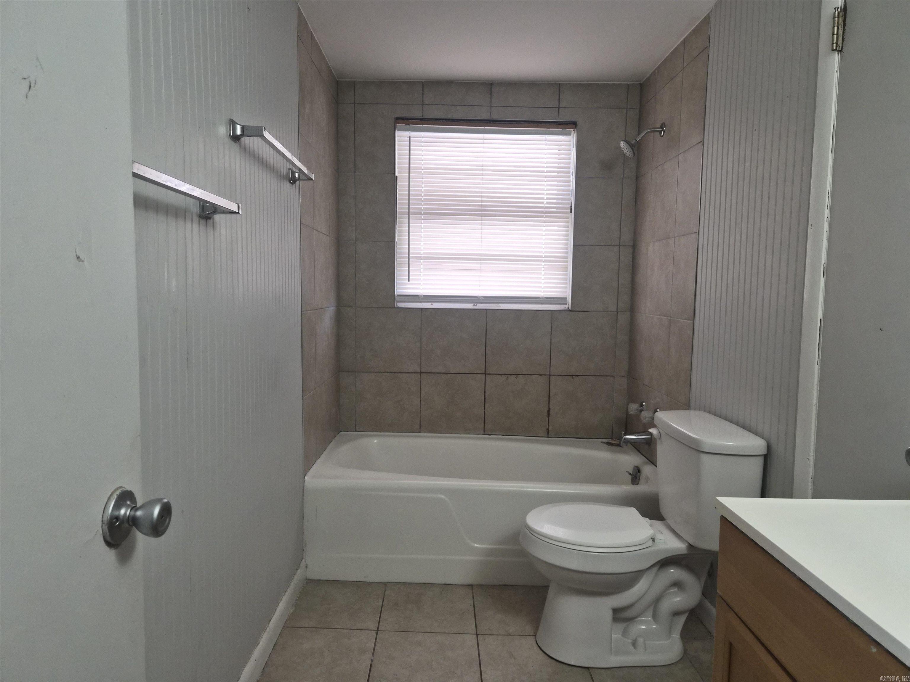 4700 Atkins St Property Photo 10