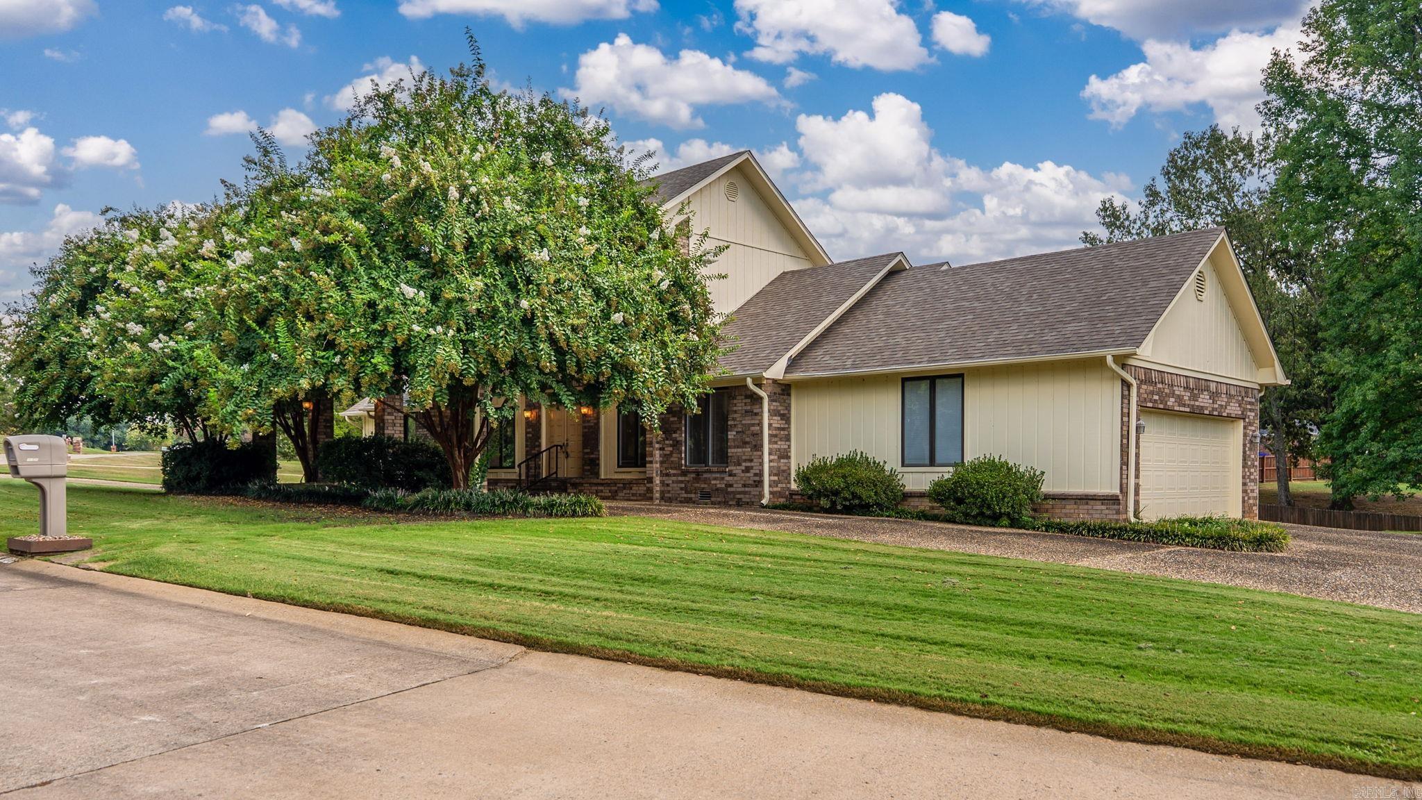 1501 Quail Creek Property Photo 1