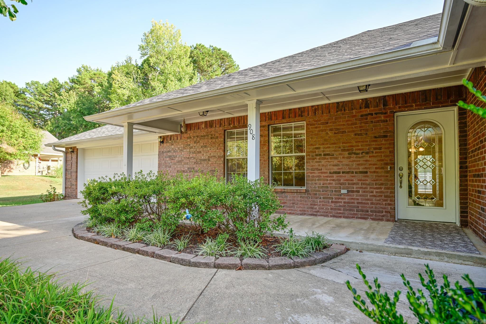 908 Orchard Avenue Property Photo 10