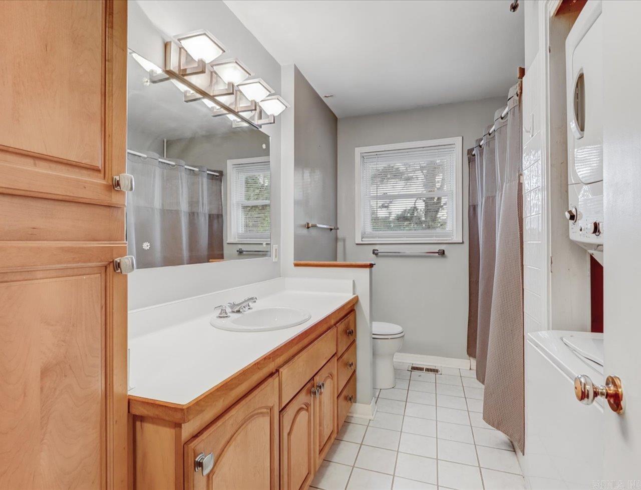 217 Emory Street Property Photo 17