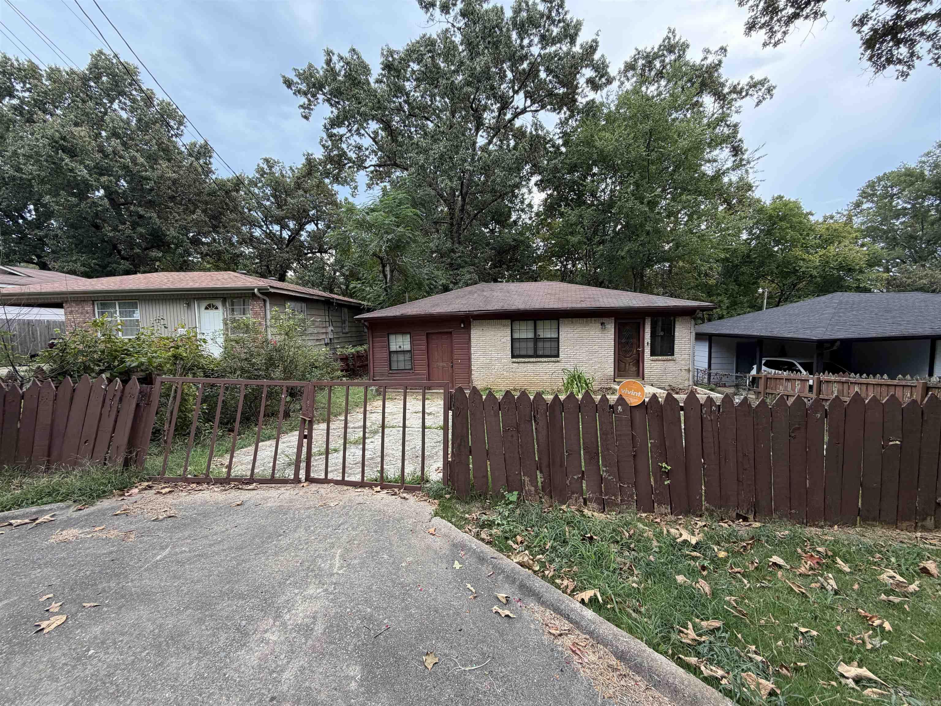 3213 Boyd Street Property Photo 1
