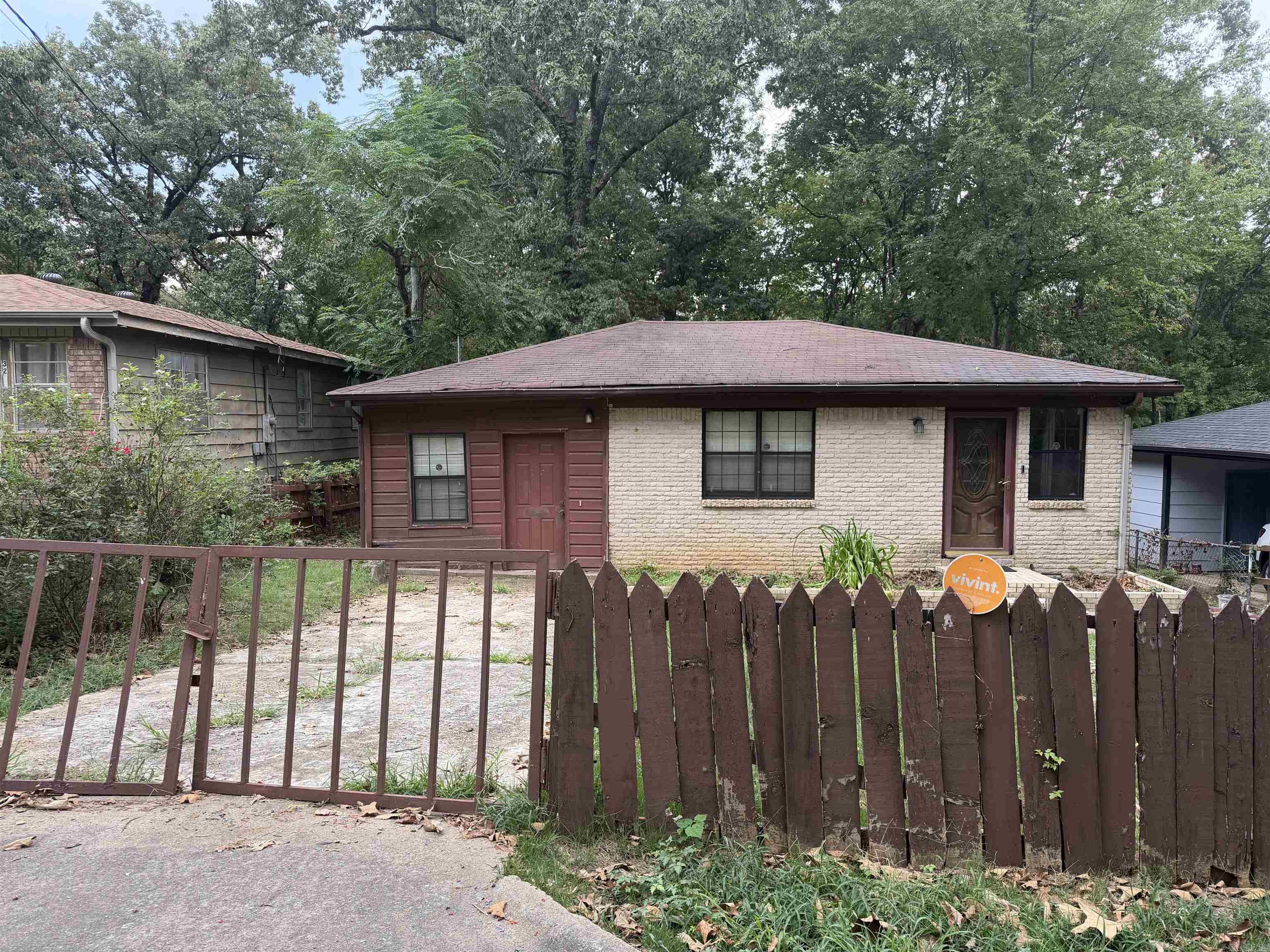 3213 Boyd Street Property Photo 2