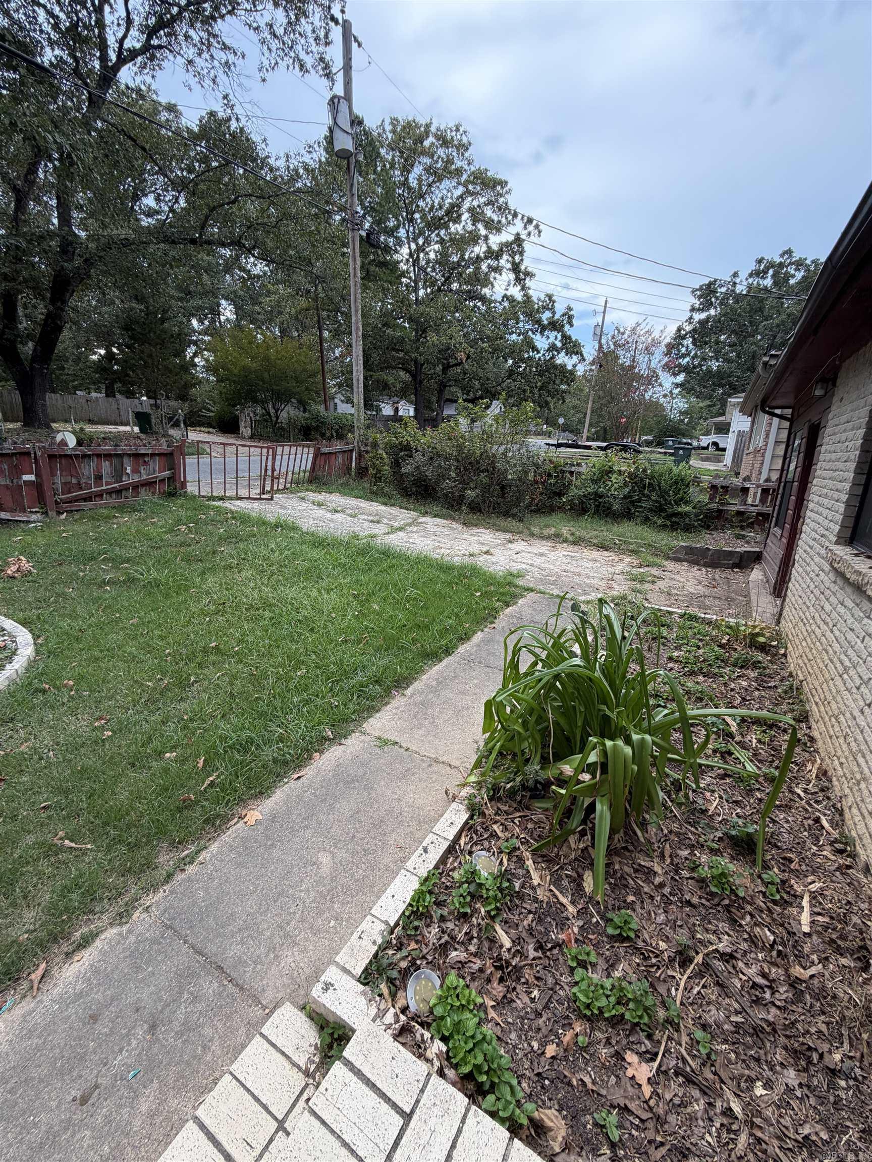 3213 Boyd Street Property Photo 10