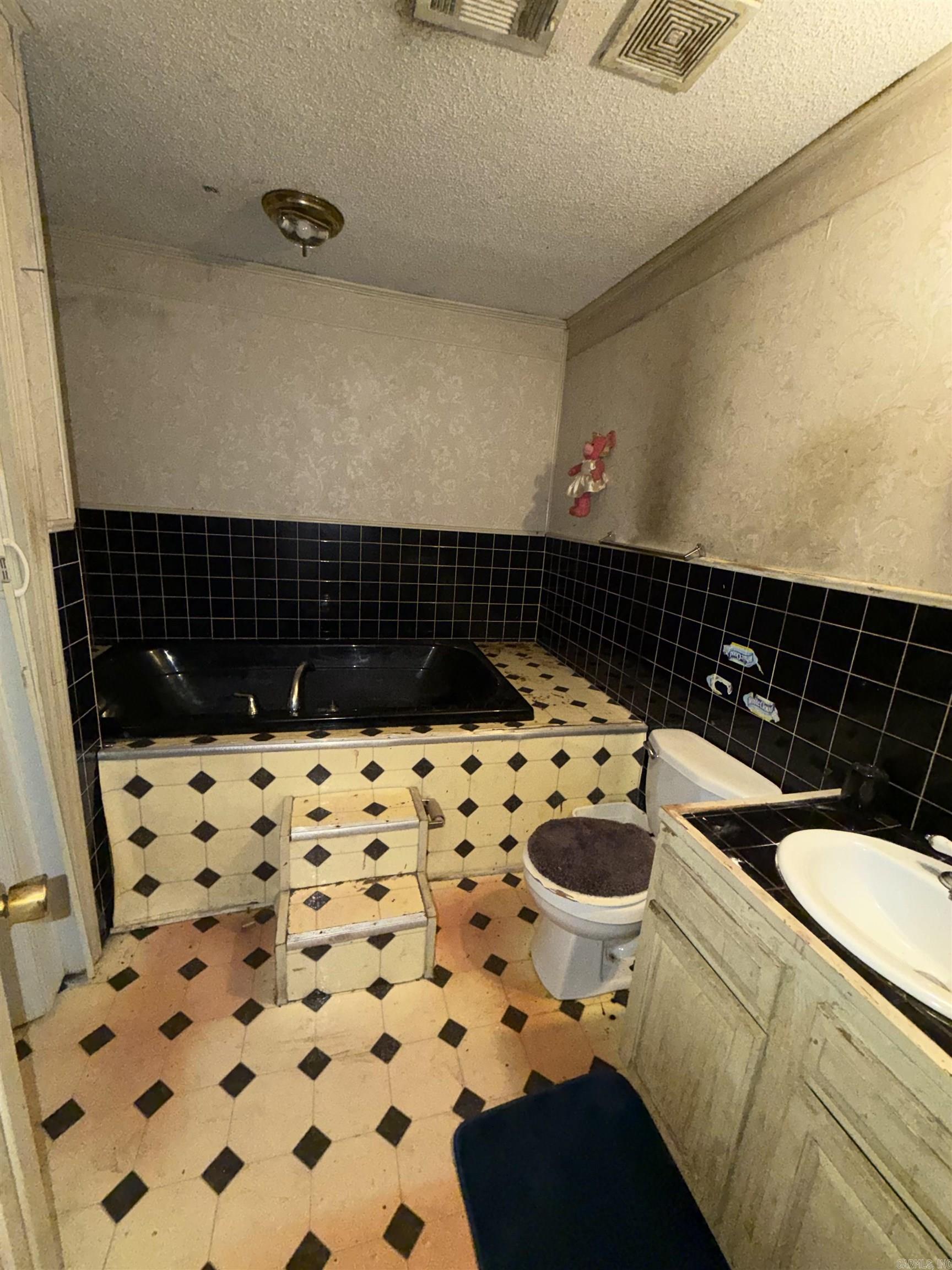3213 Boyd Street Property Photo 27