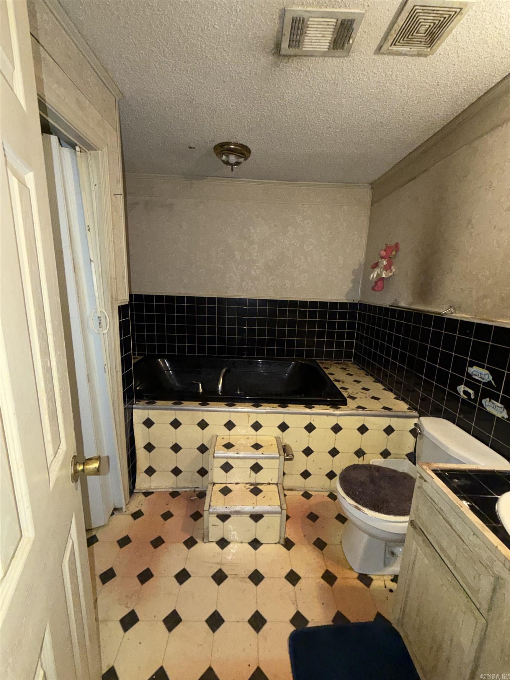 3213 Boyd Street Property Photo 28