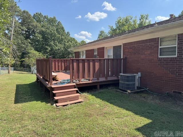 1704 Maple Cove Property Photo 3