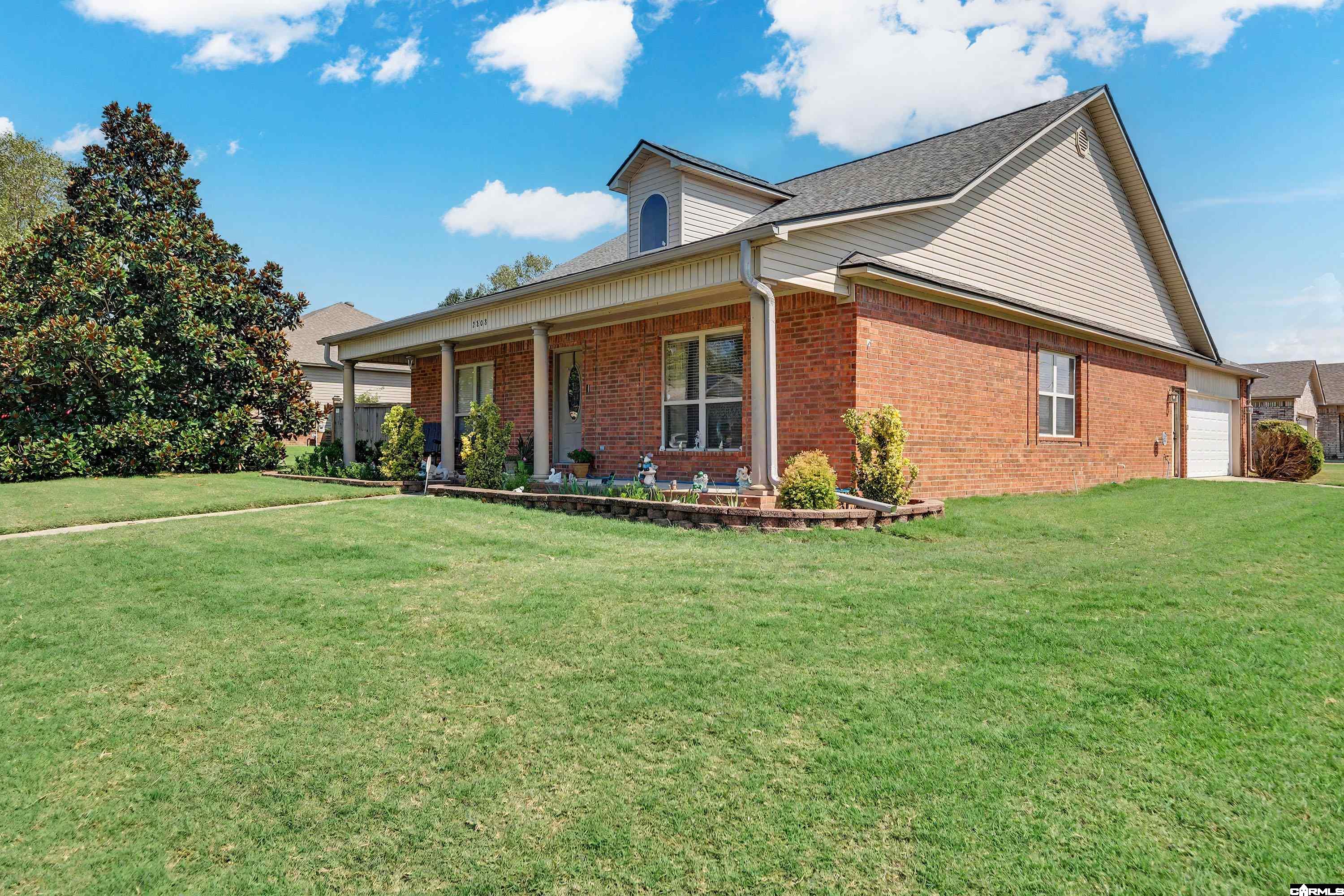 2808 Mcneill Cove Property Photo 2
