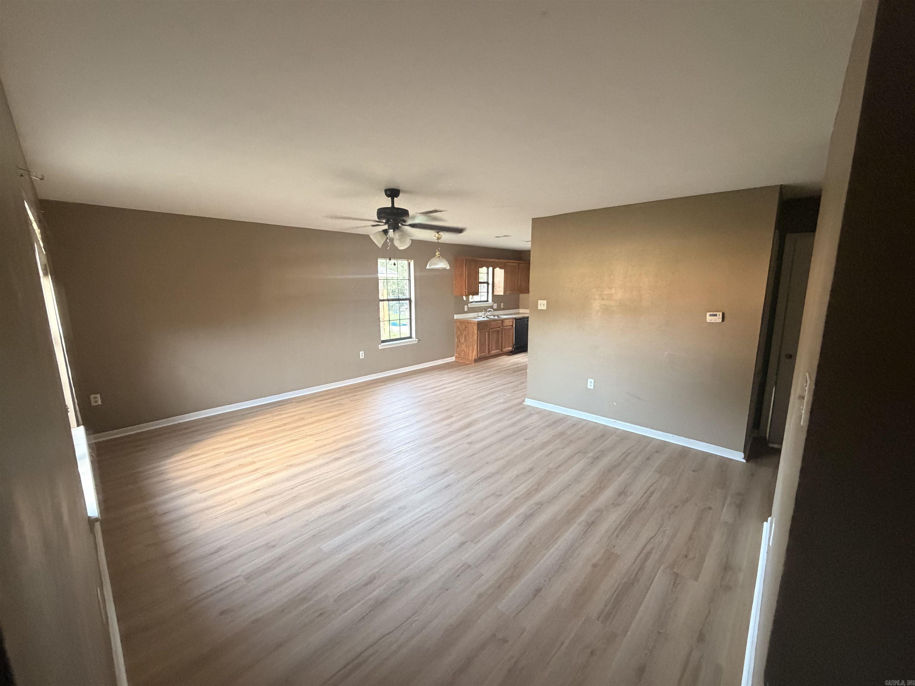 2575 Winchester Drive Property Photo 2