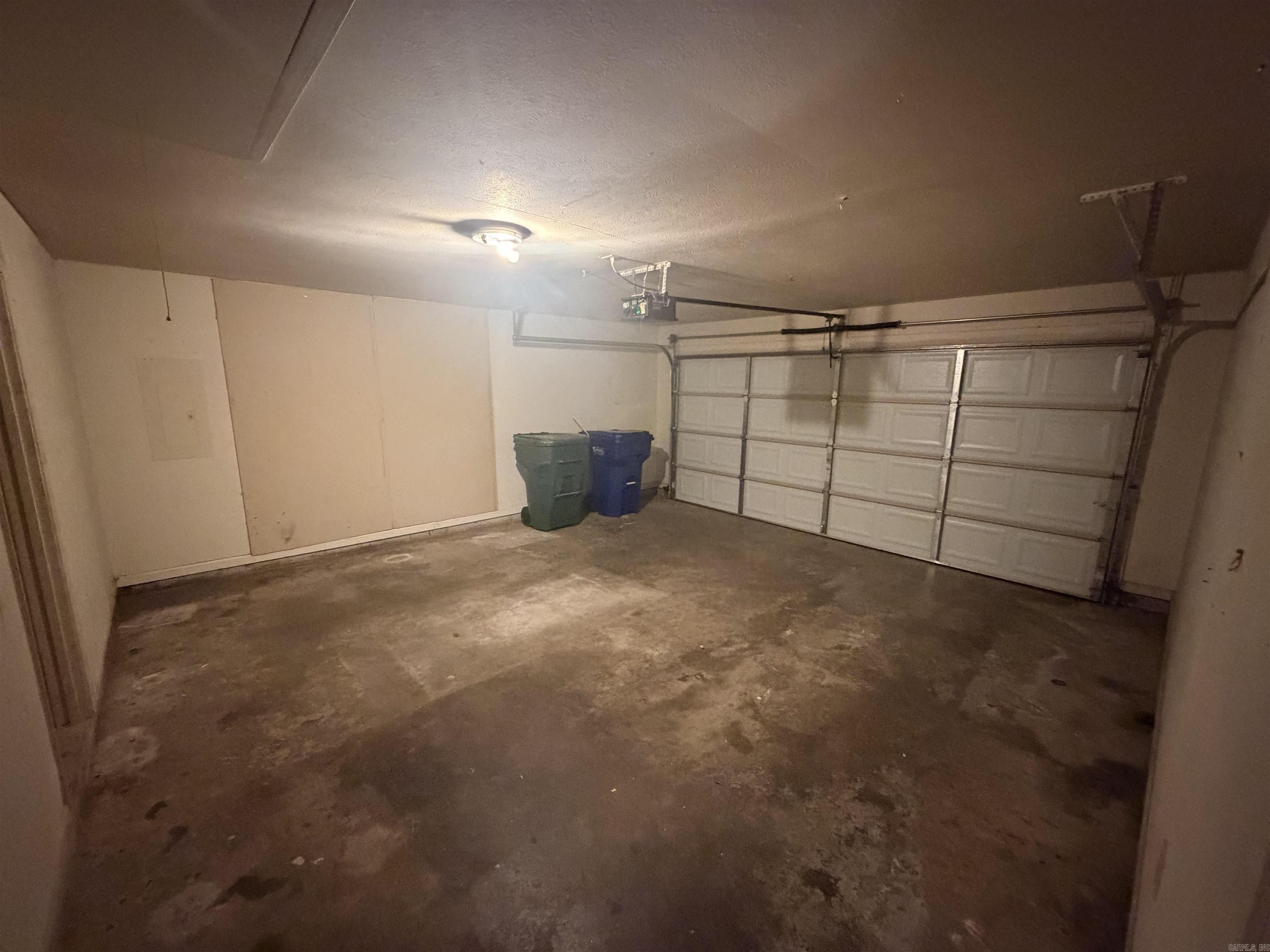 2575 Winchester Drive Property Photo 17