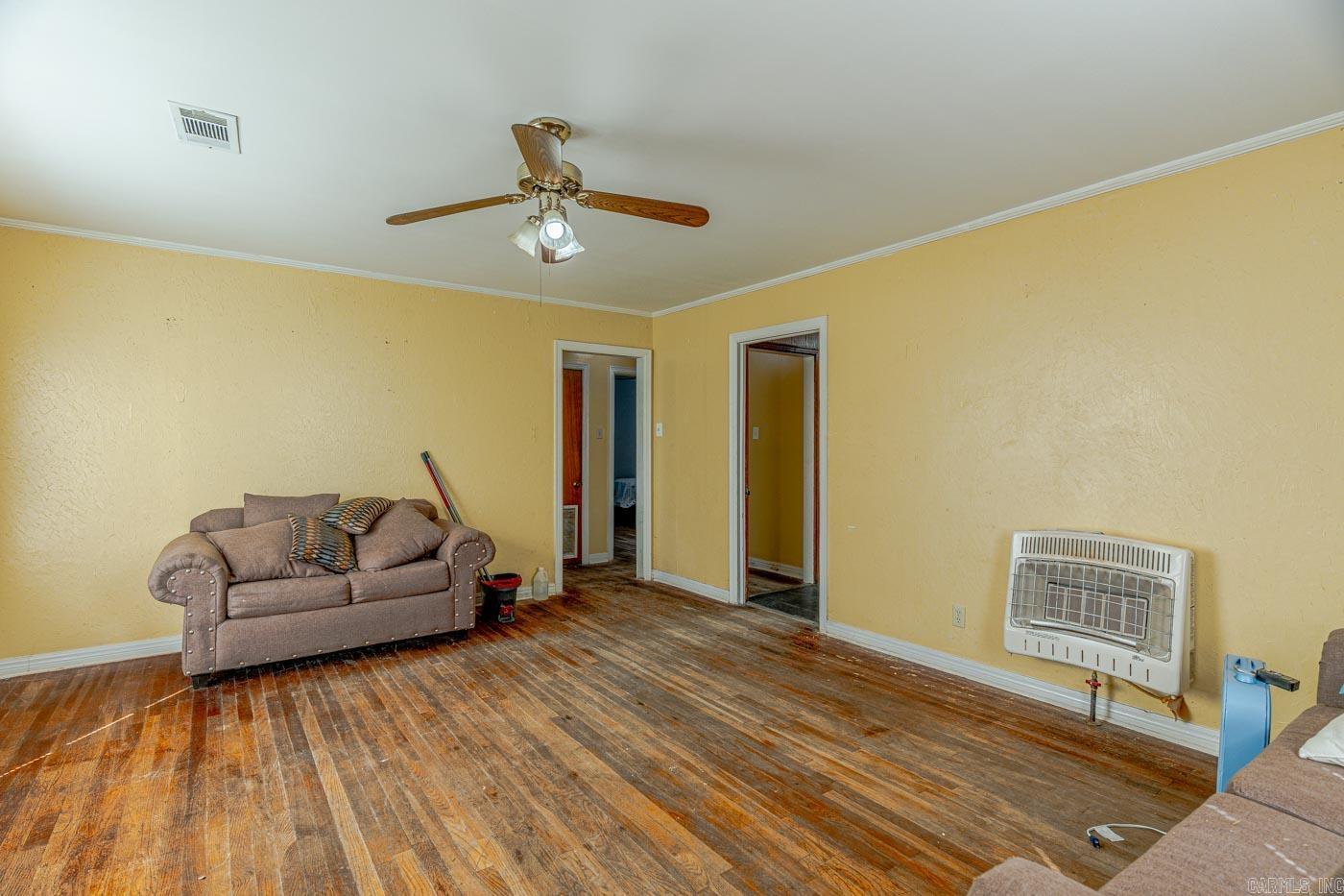 512 W Lee Ave Property Photo 7