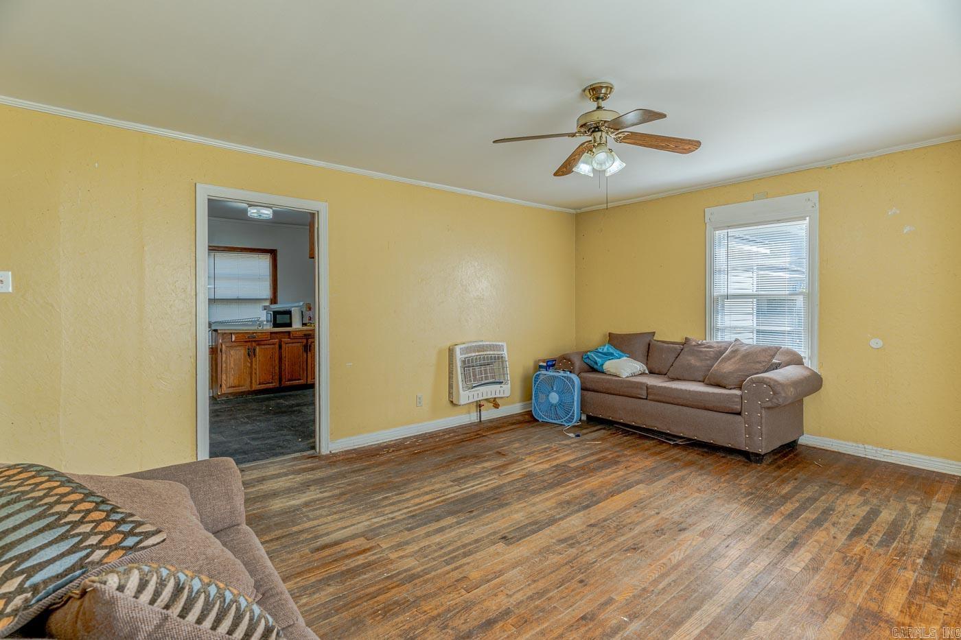512 W Lee Ave Property Photo 9