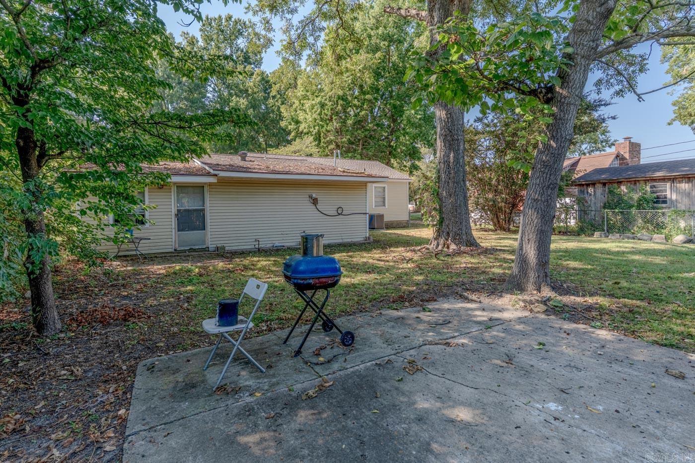 512 W Lee Ave Property Photo 28