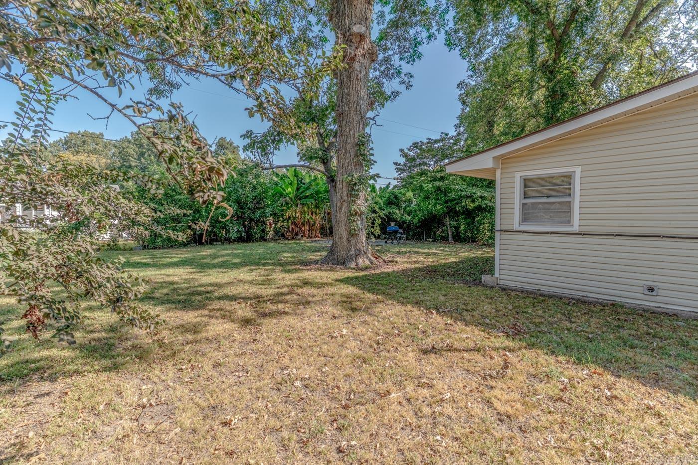 512 W Lee Ave Property Photo 30