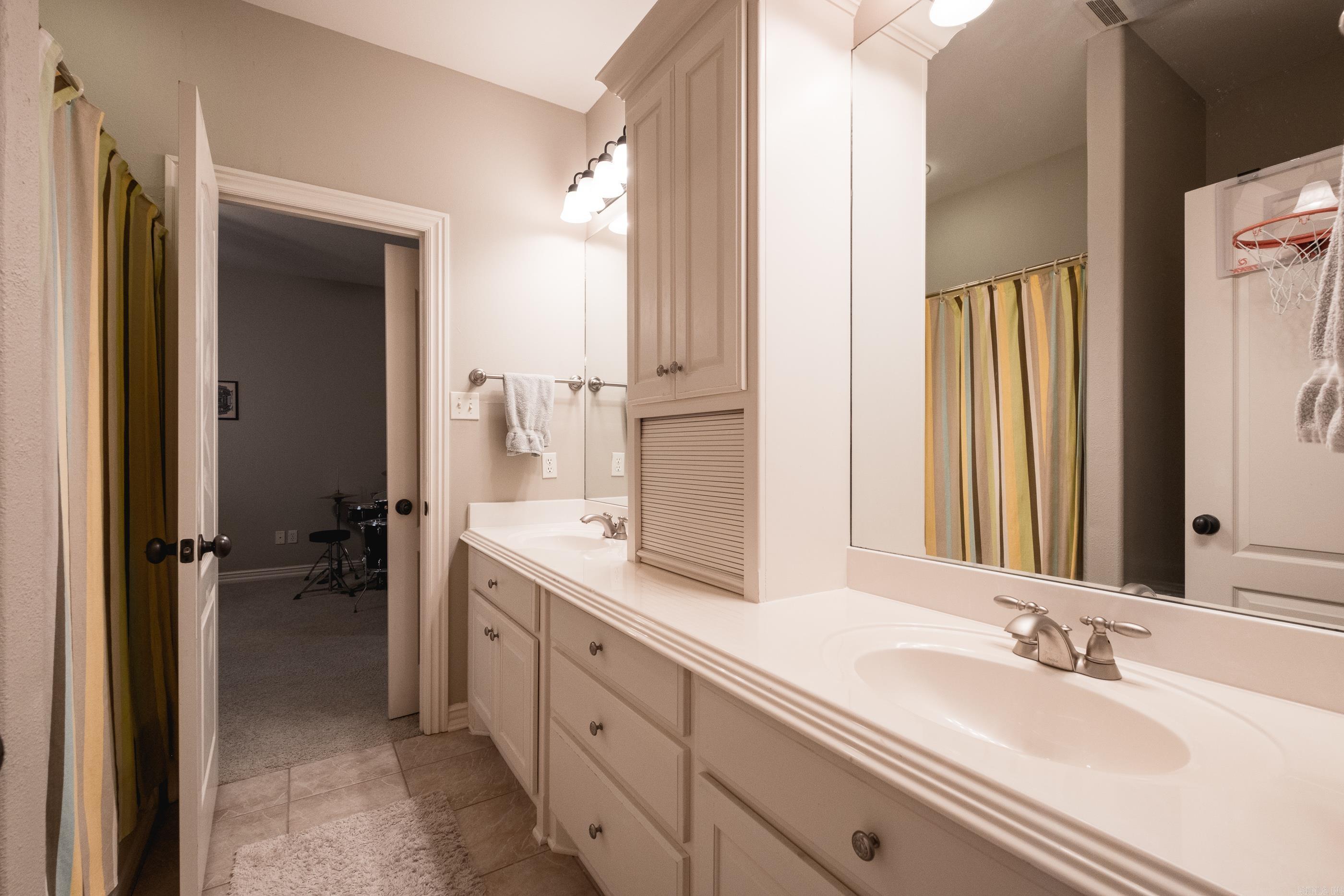 11 Deauville Circle Property Photo 33