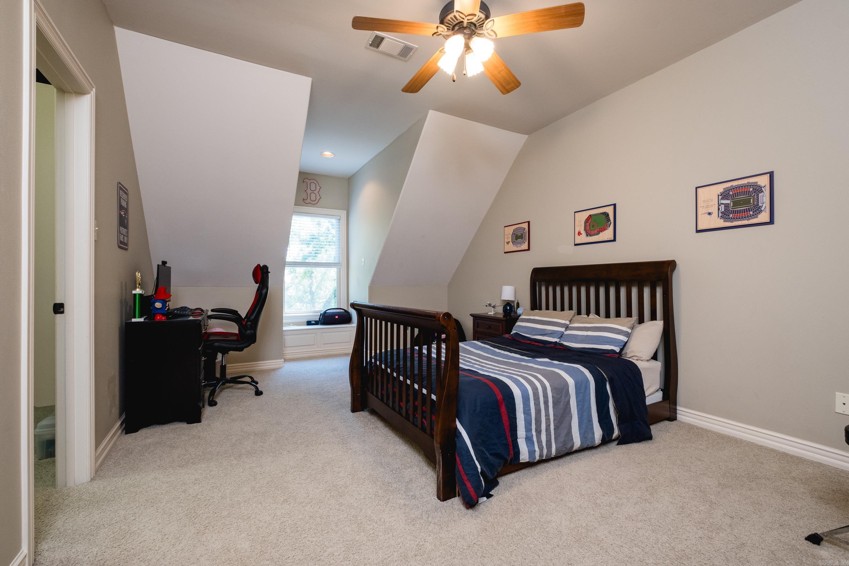 11 Deauville Circle Property Photo 34