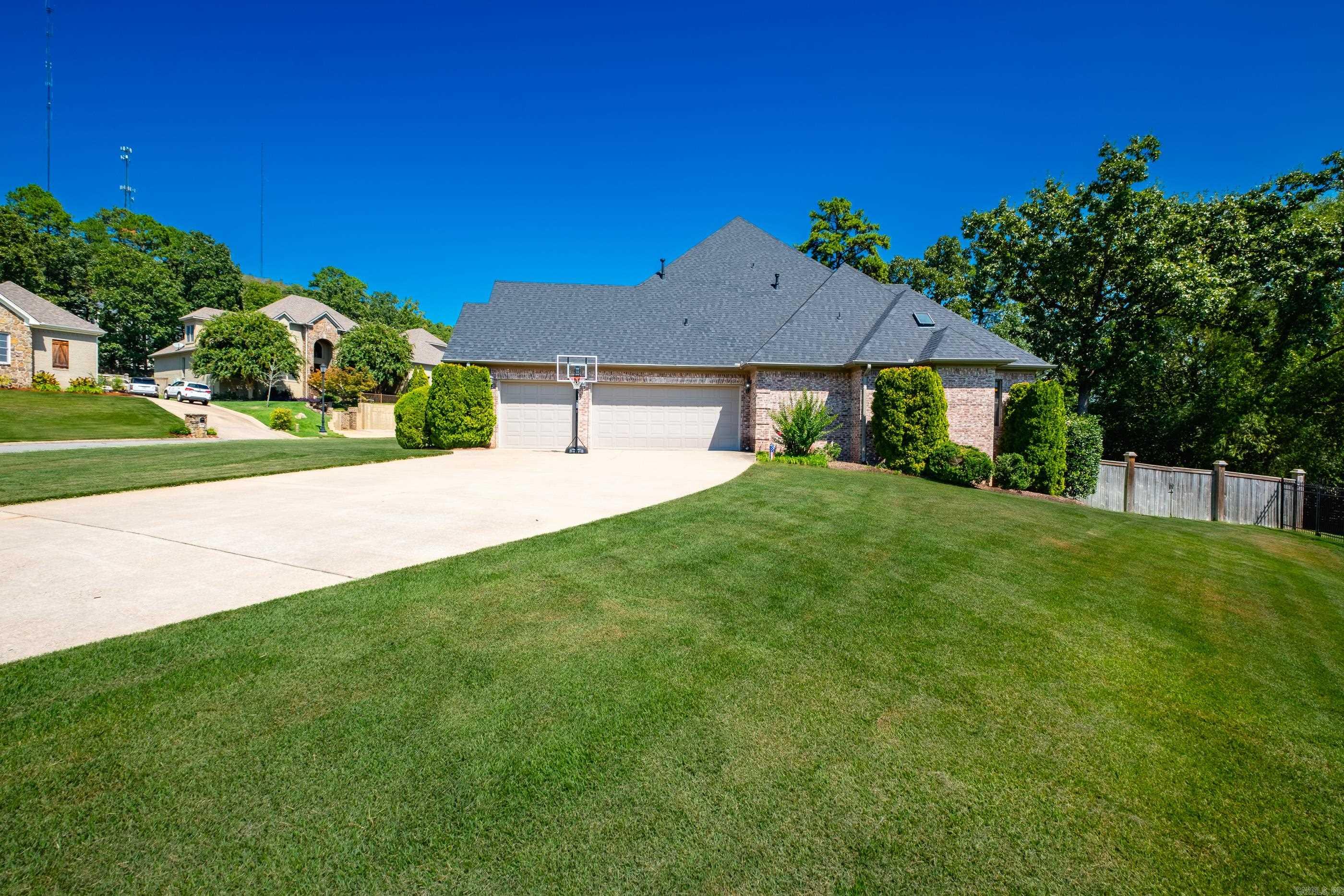 11 Deauville Circle Property Photo 46