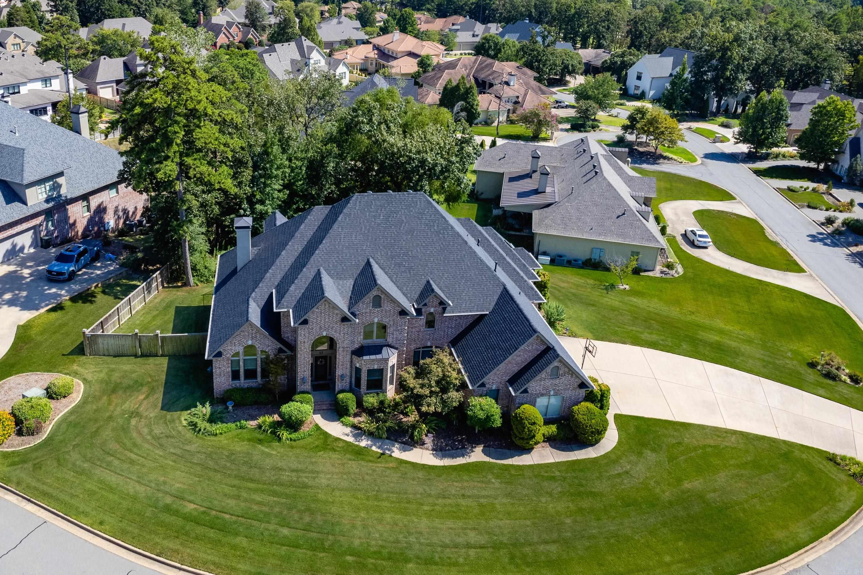 11 Deauville Circle Property Photo 49