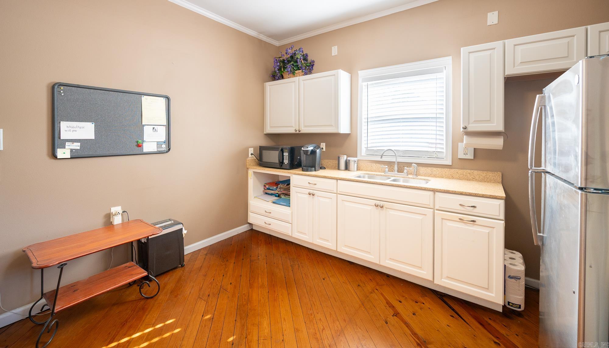 1323 Broadway Street Property Photo 13