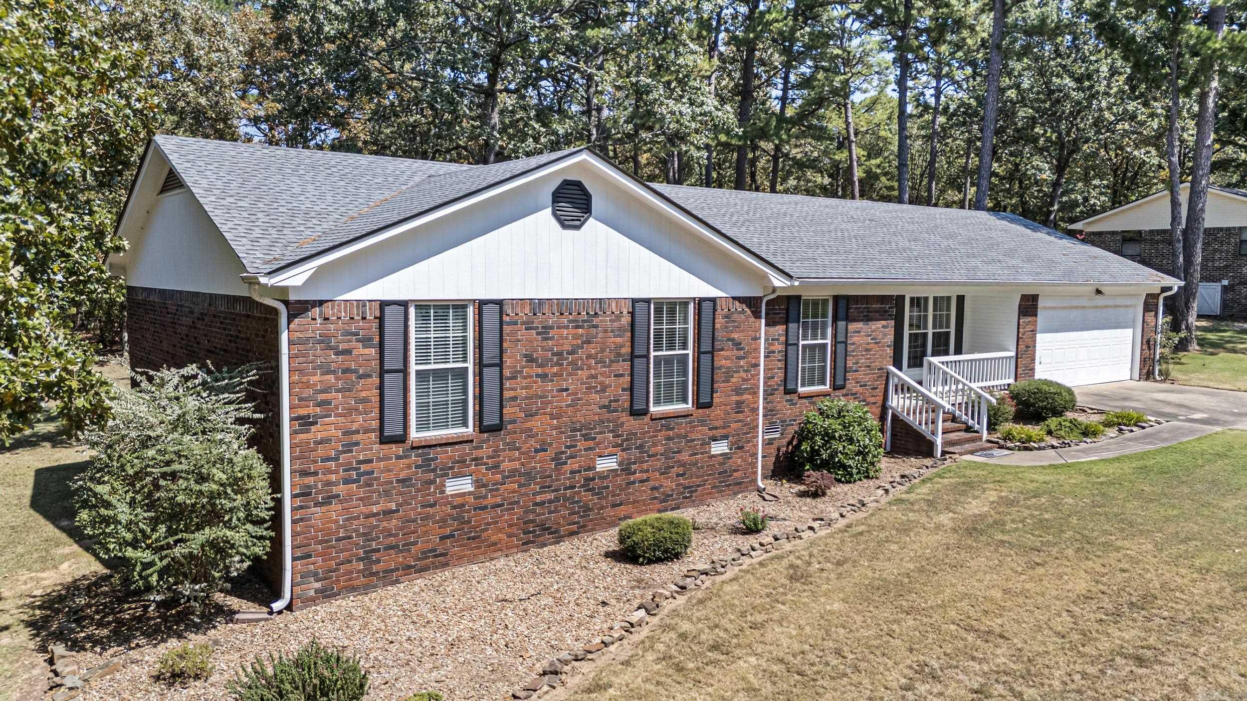 129 Dawn Circle Property Photo 1