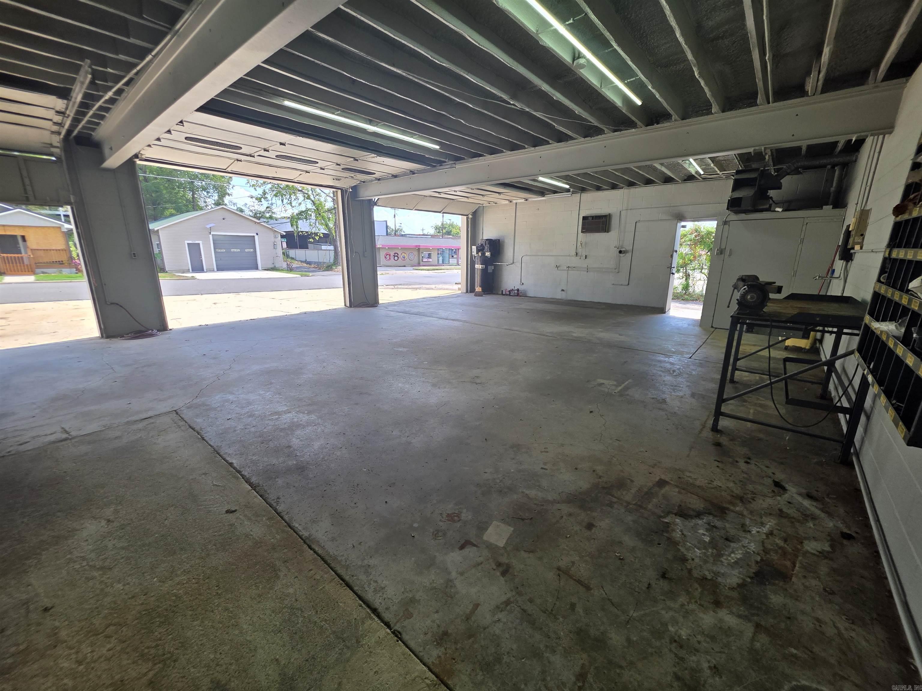 410 Seventh Street Property Photo 6