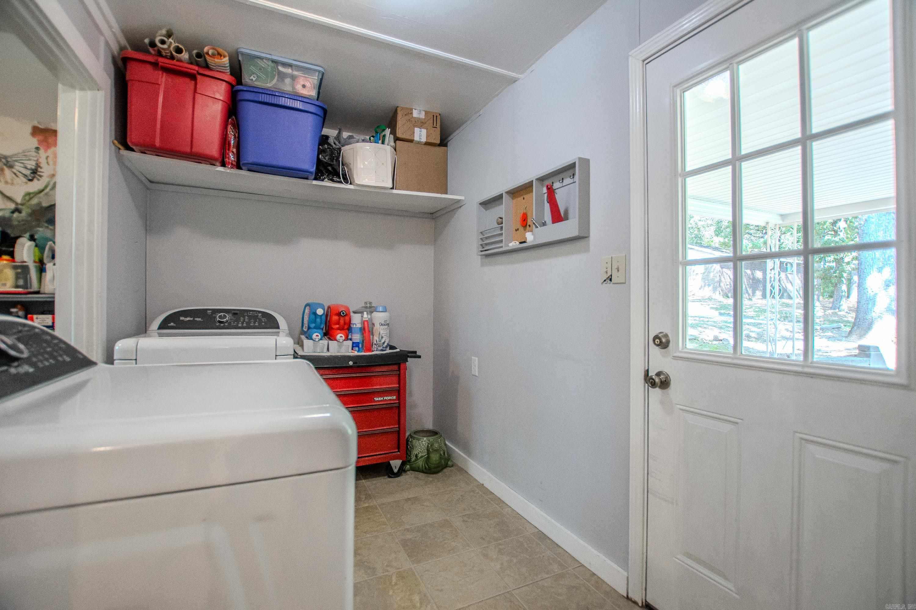 903 W 52nd Street Property Photo 31