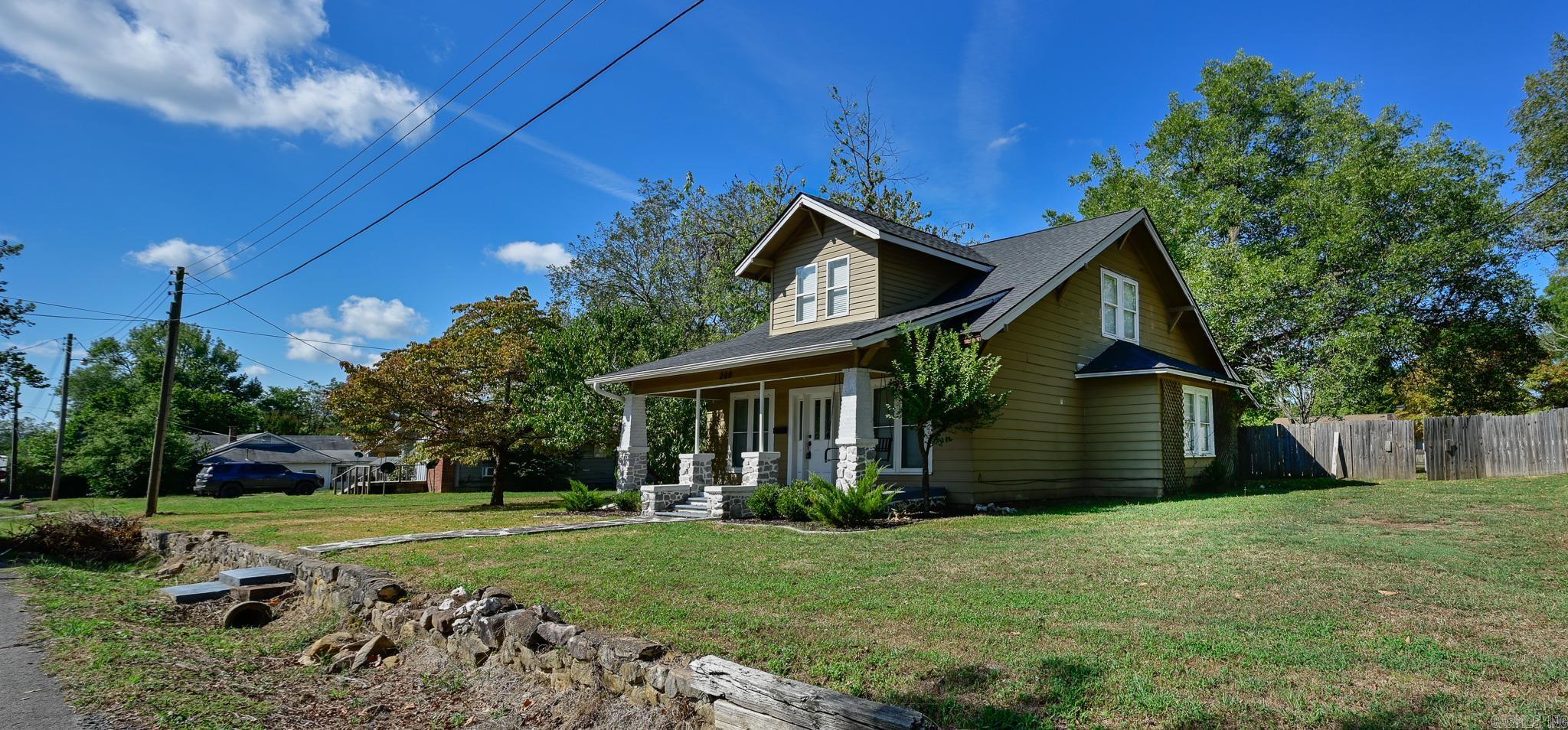 200 Gann St Property Photo 3