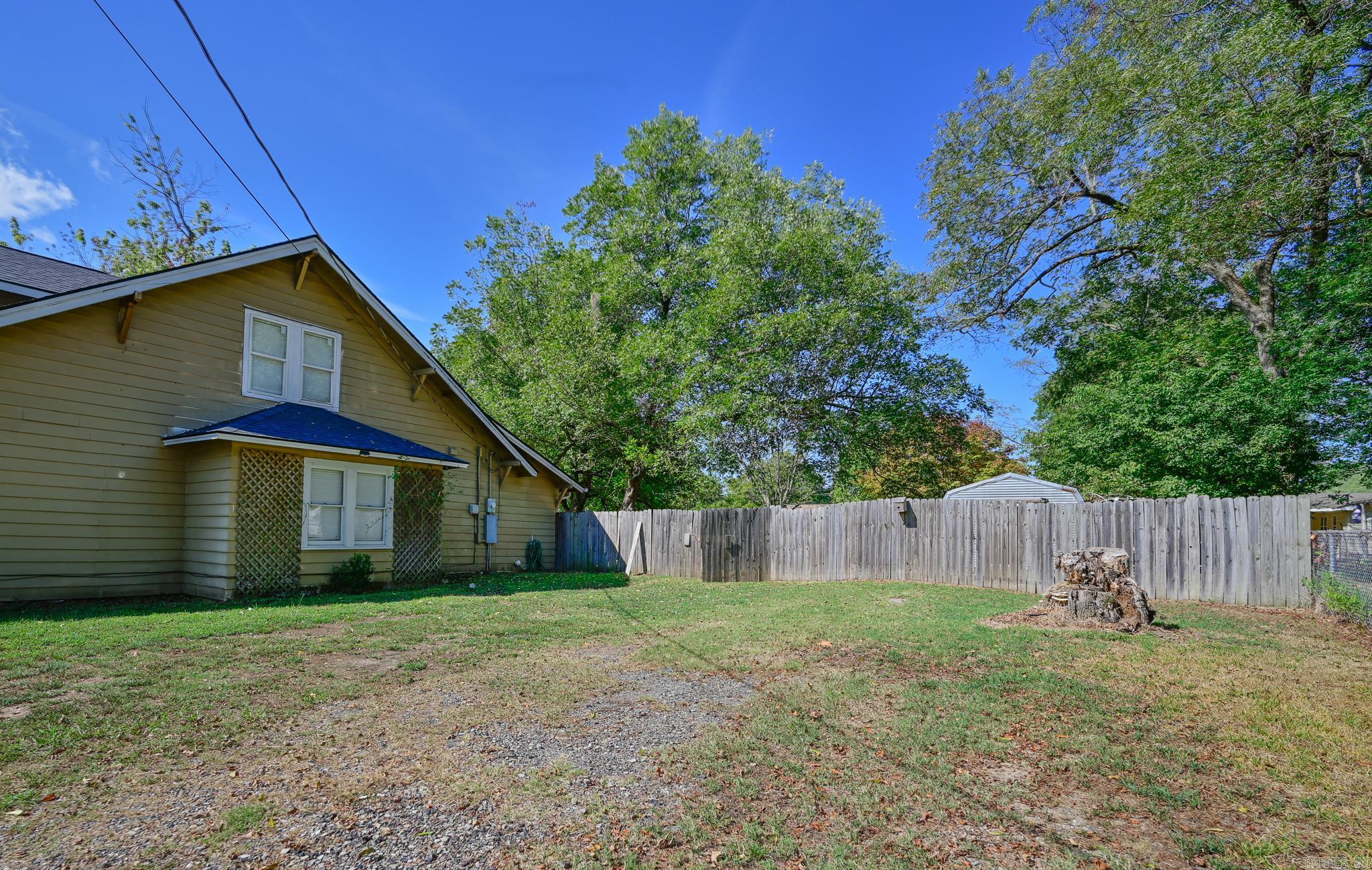 200 Gann St Property Photo 6