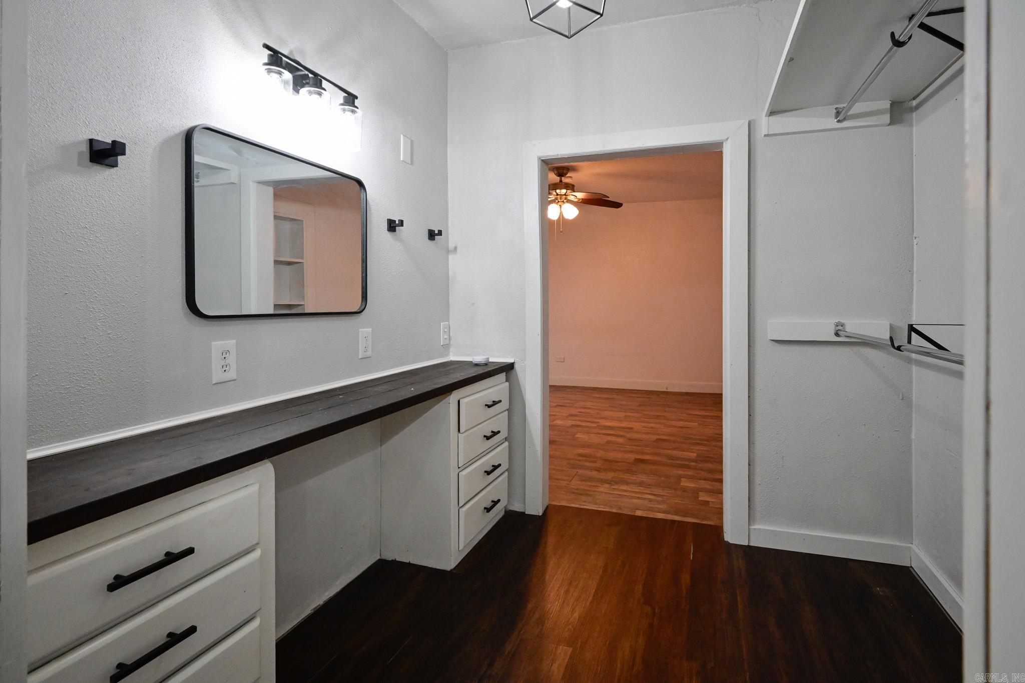 200 Gann St Property Photo 39
