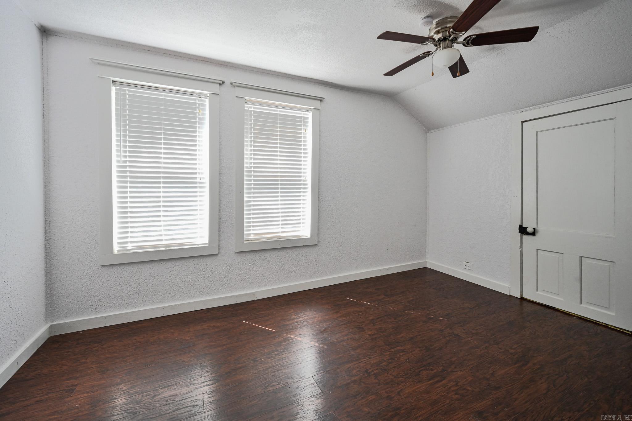 200 Gann St Property Photo 44