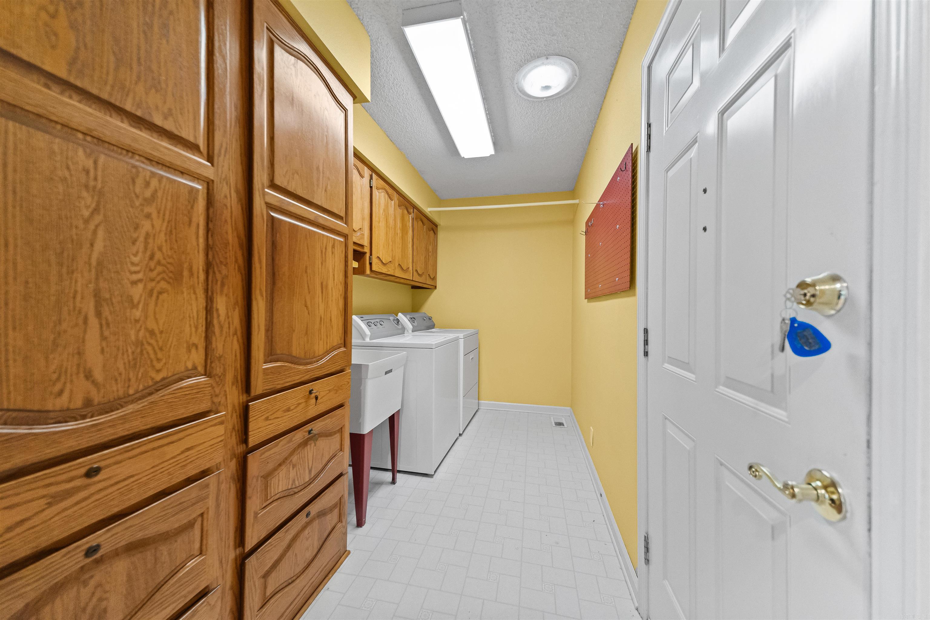 8 Lindsay Place Property Photo 17