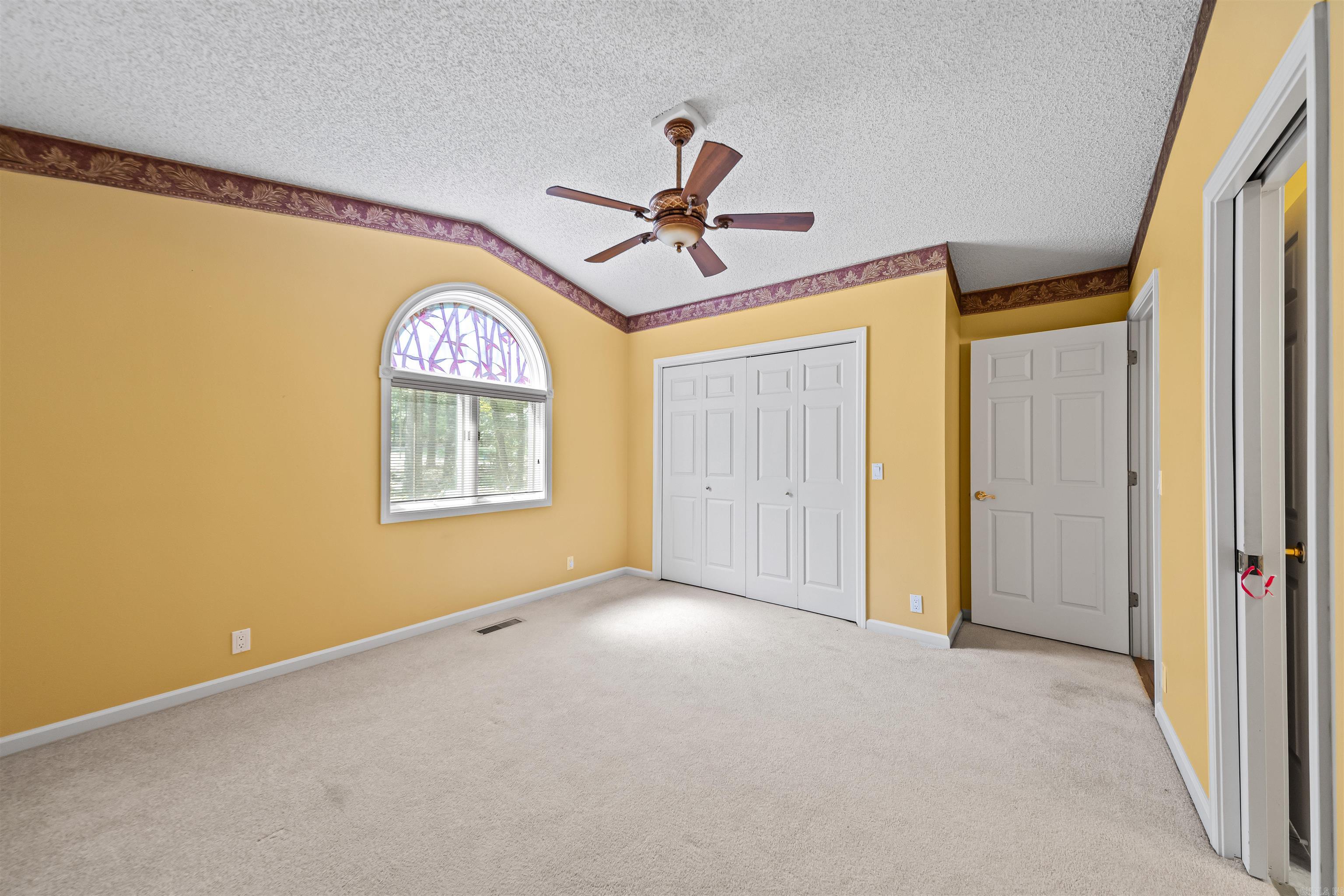 8 Lindsay Place Property Photo 18