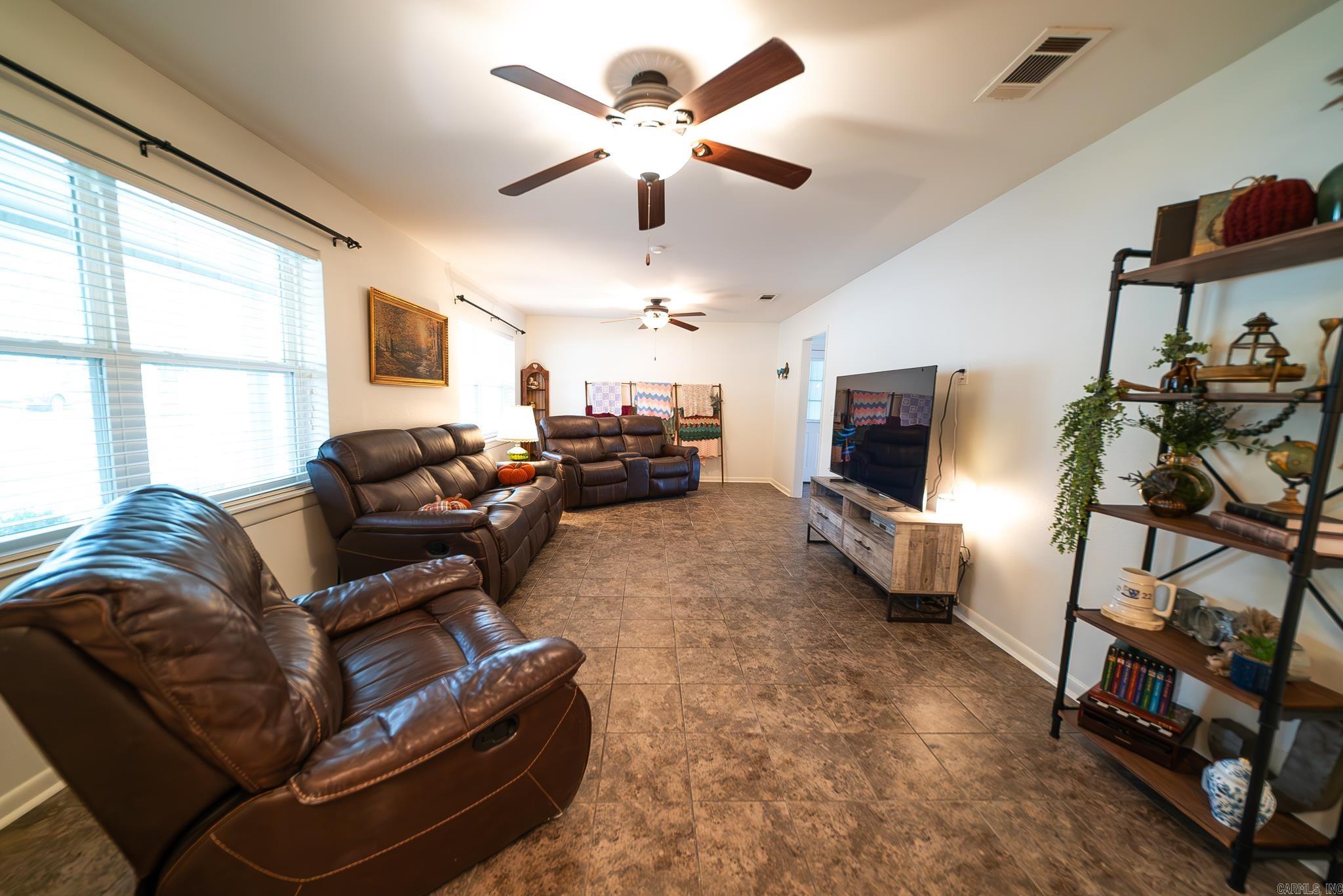 1020 Binns Drive Property Photo 7