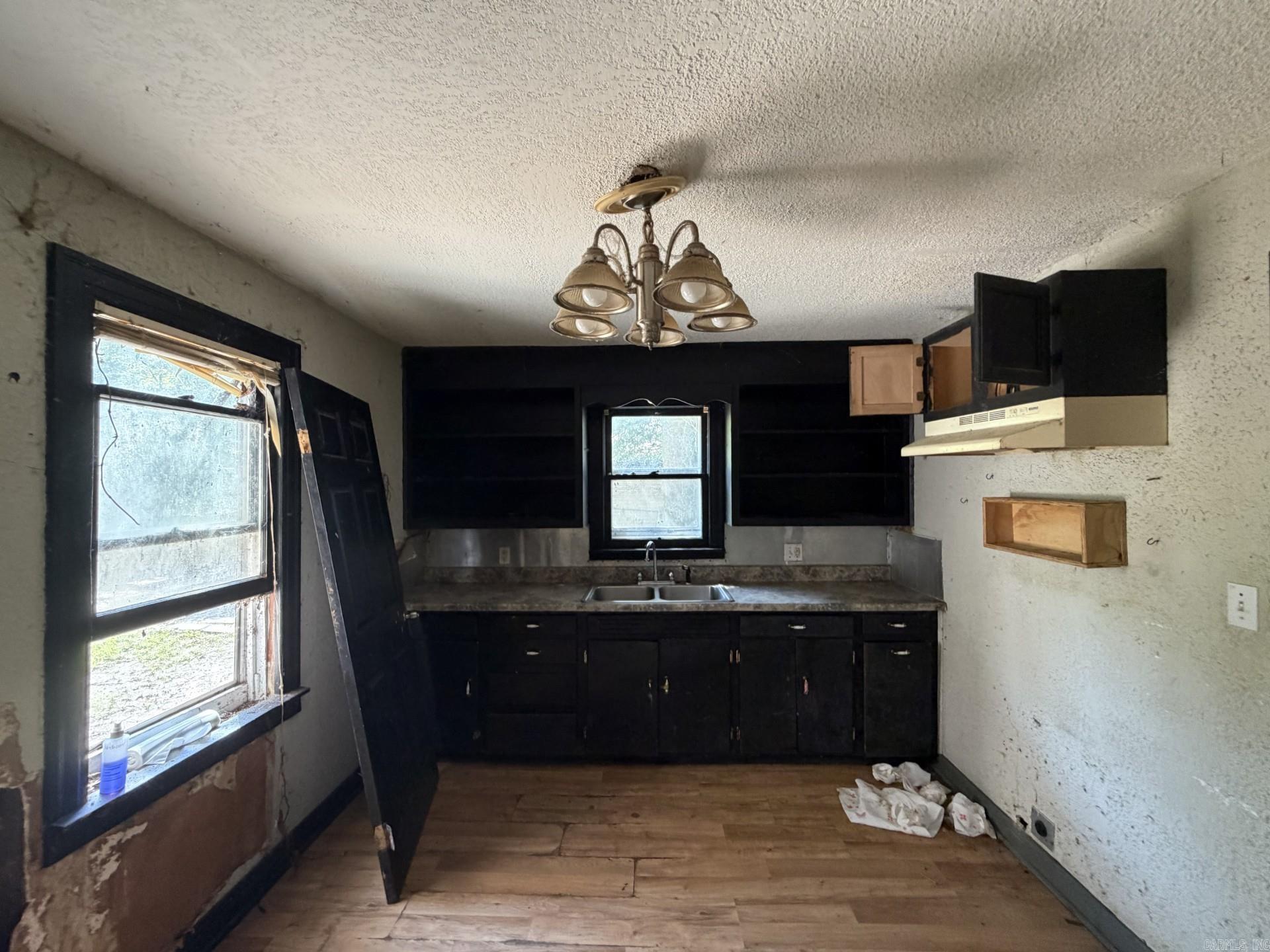903 Owen Street Property Photo 15