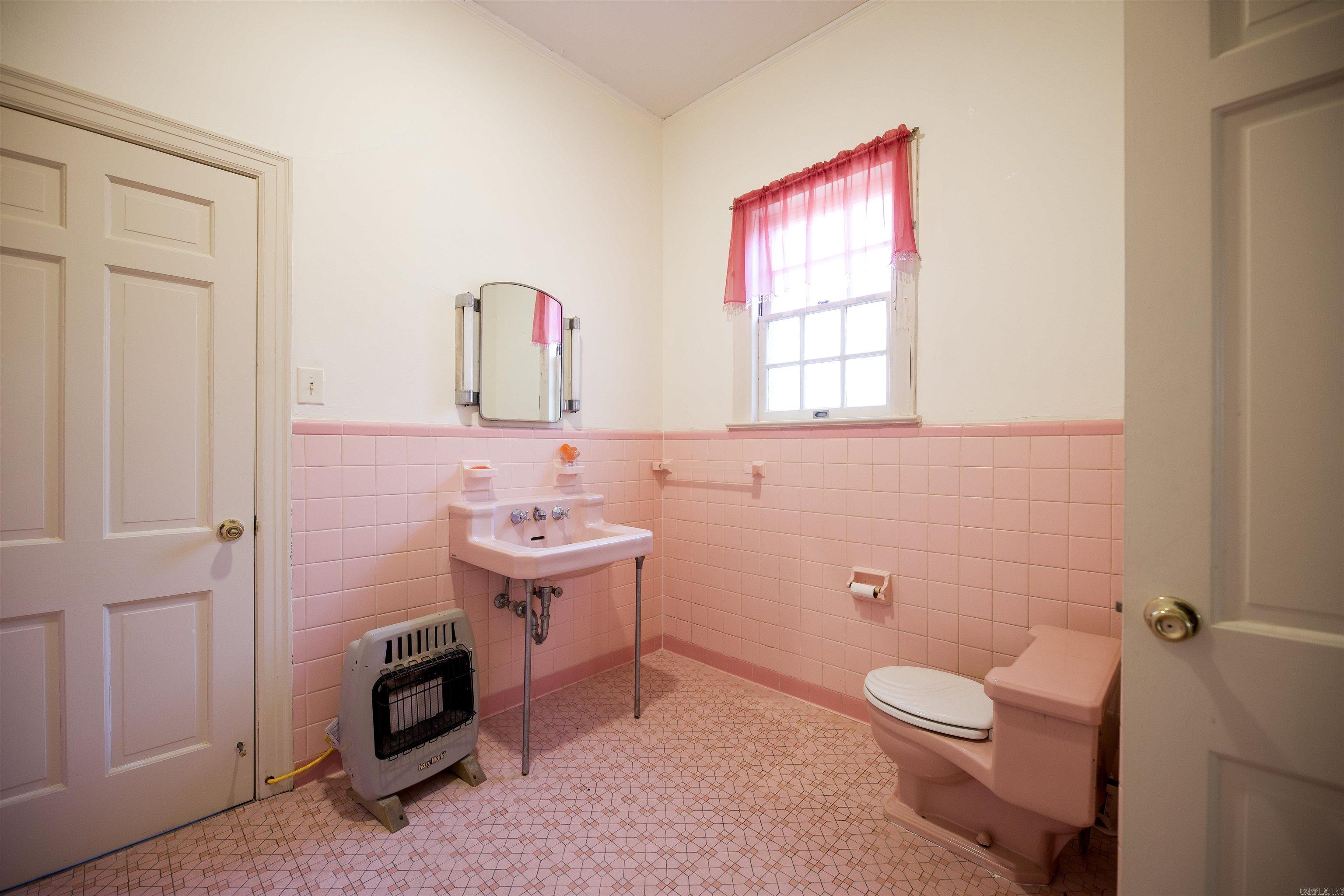 308 Elaine Ave Property Photo 24