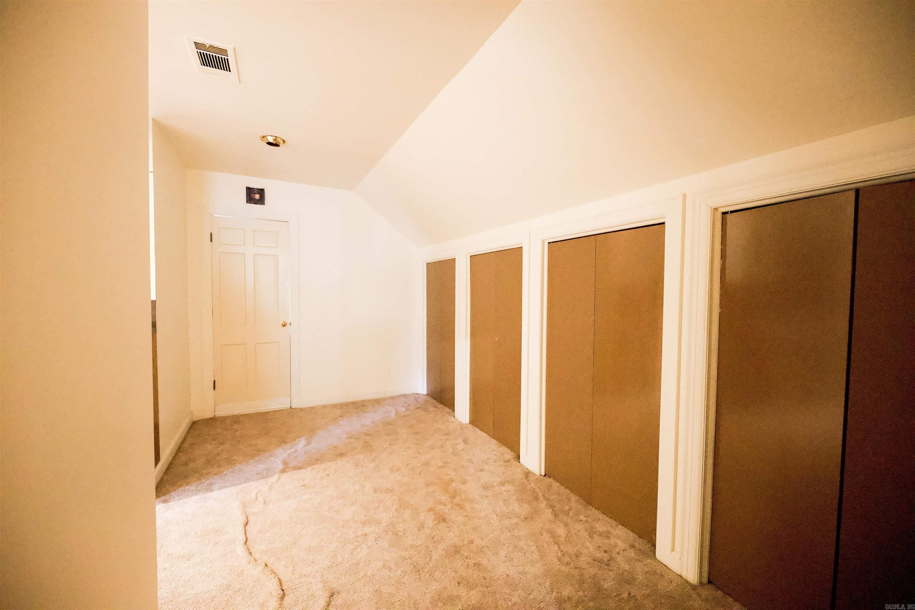 308 Elaine Ave Property Photo 32