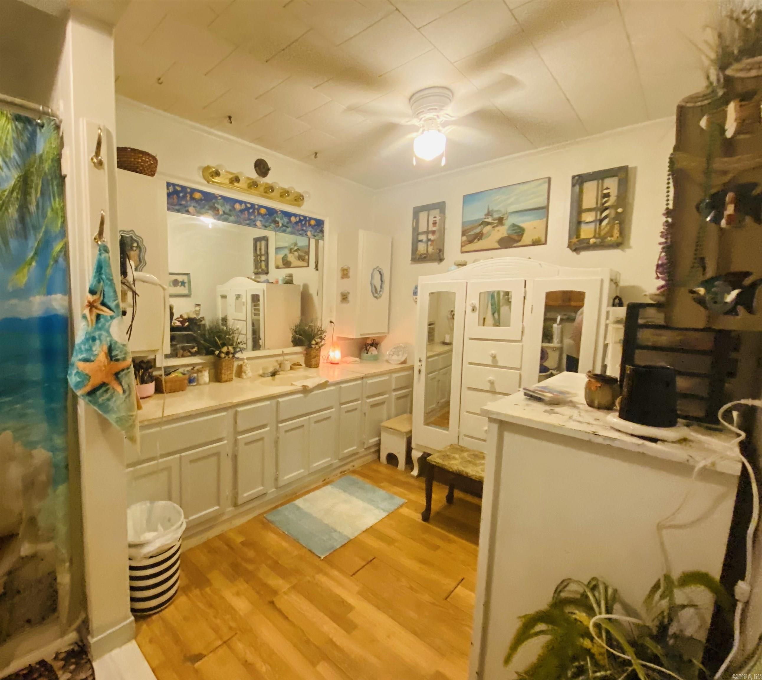 10 Launius Property Photo 5