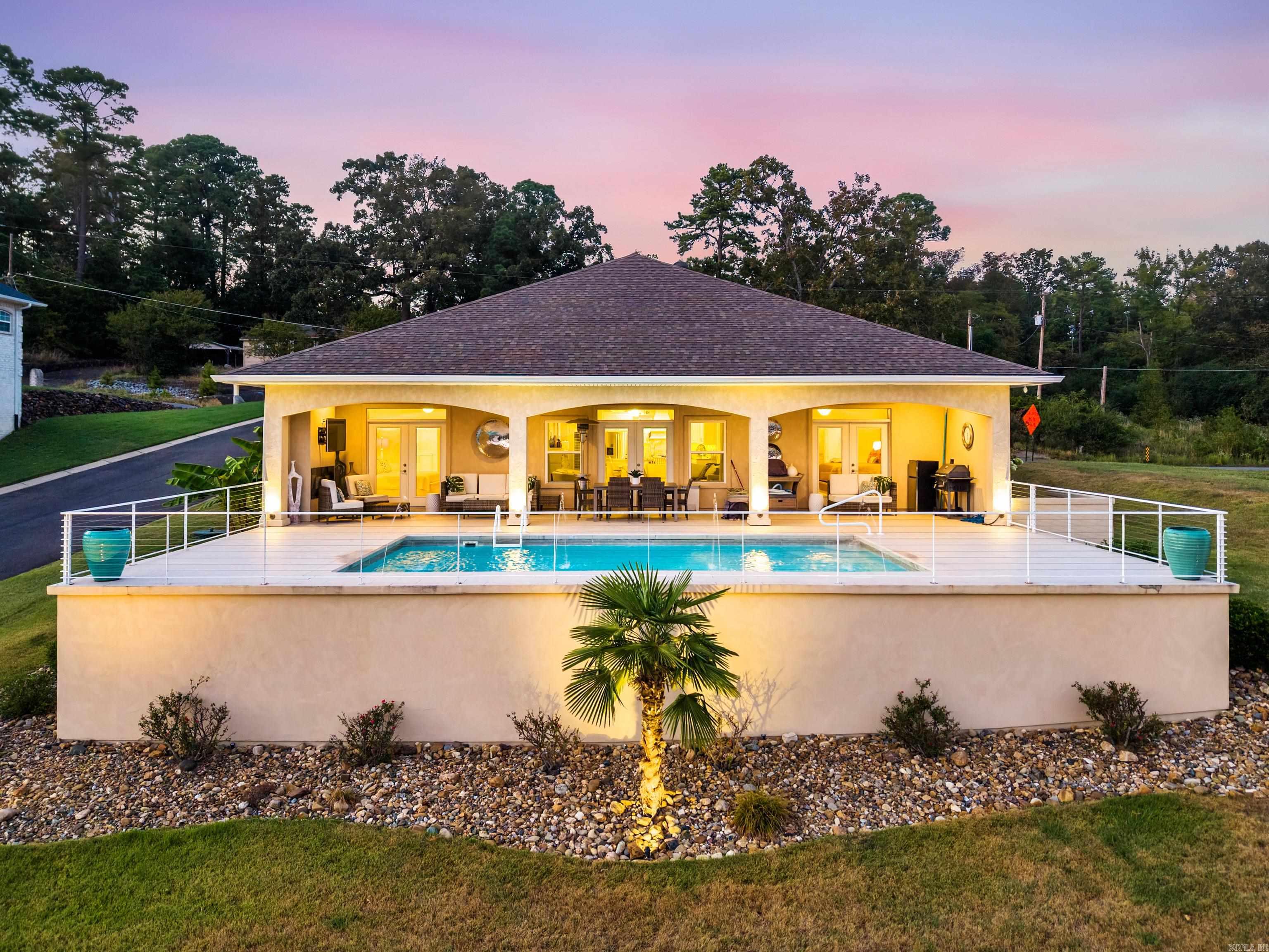 209 Peters Point Property Photo 12