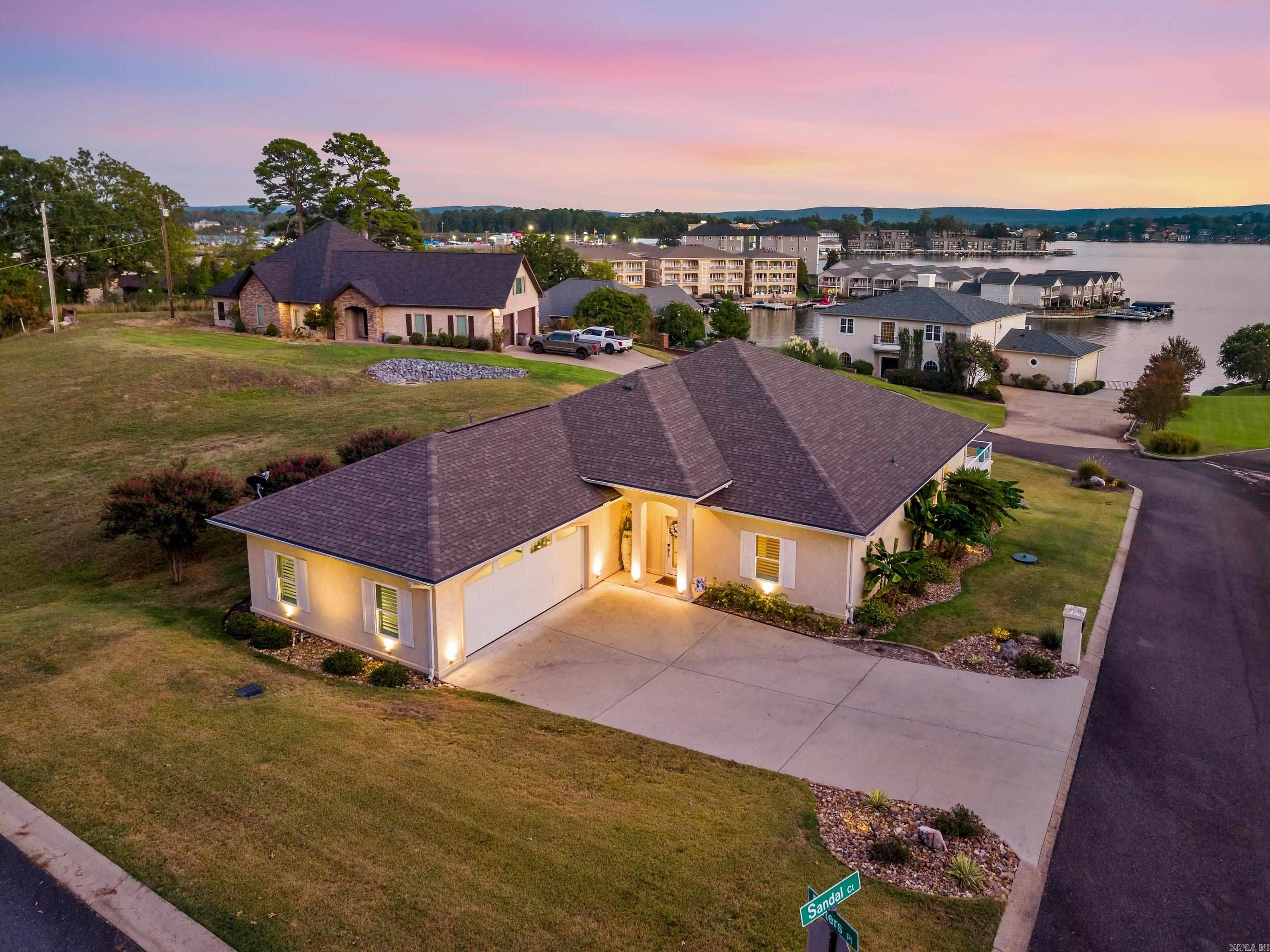 209 Peters Point Property Photo 19