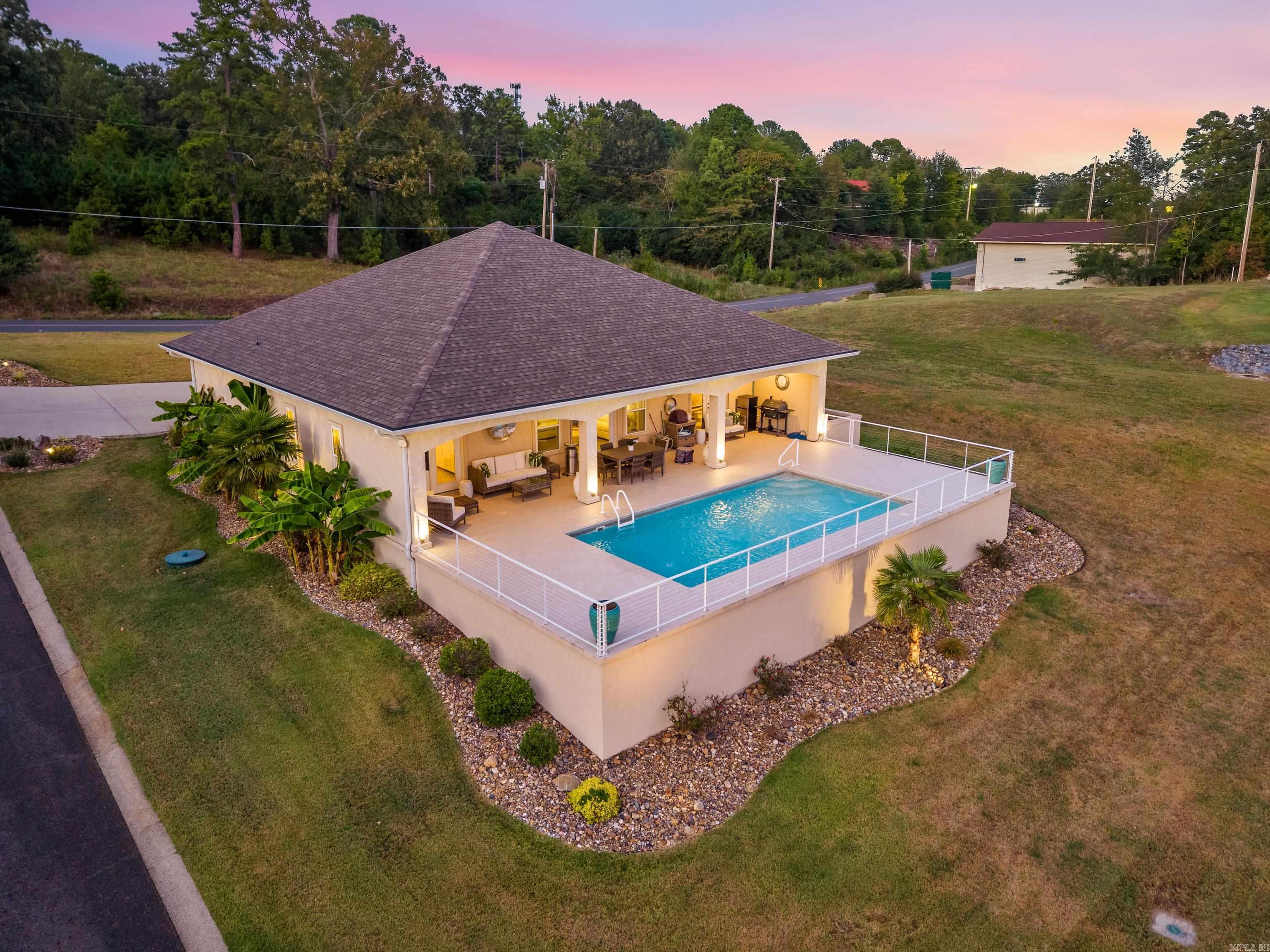 209 Peters Point Property Photo 21