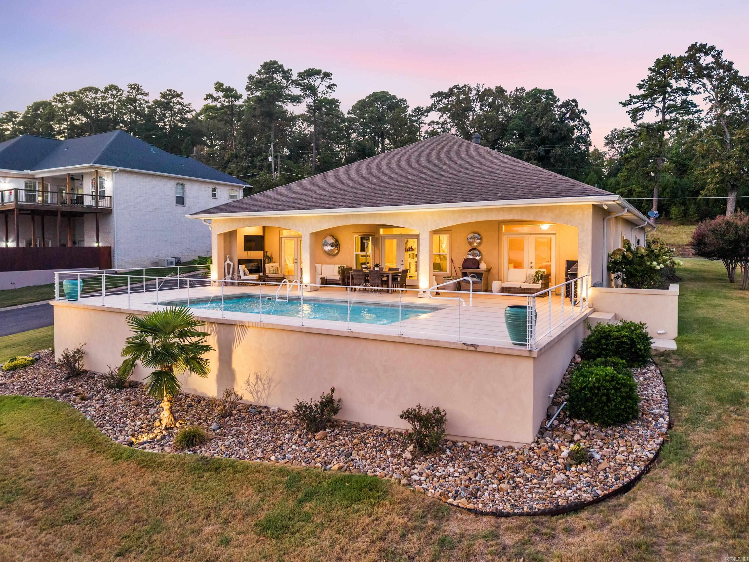 209 Peters Point Property Photo 24